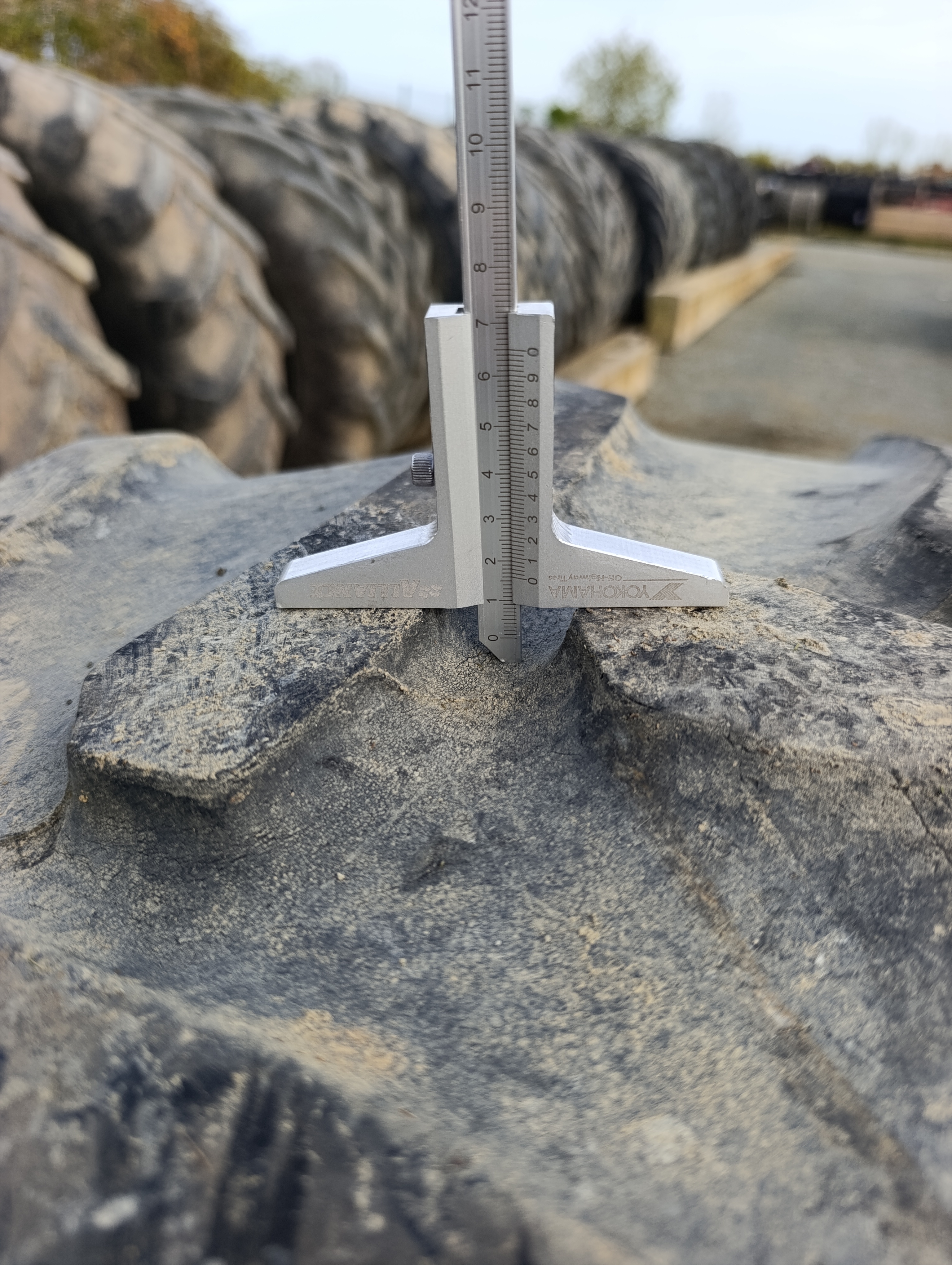 PNEU OCCASION CONTINENTAL 540/65/30