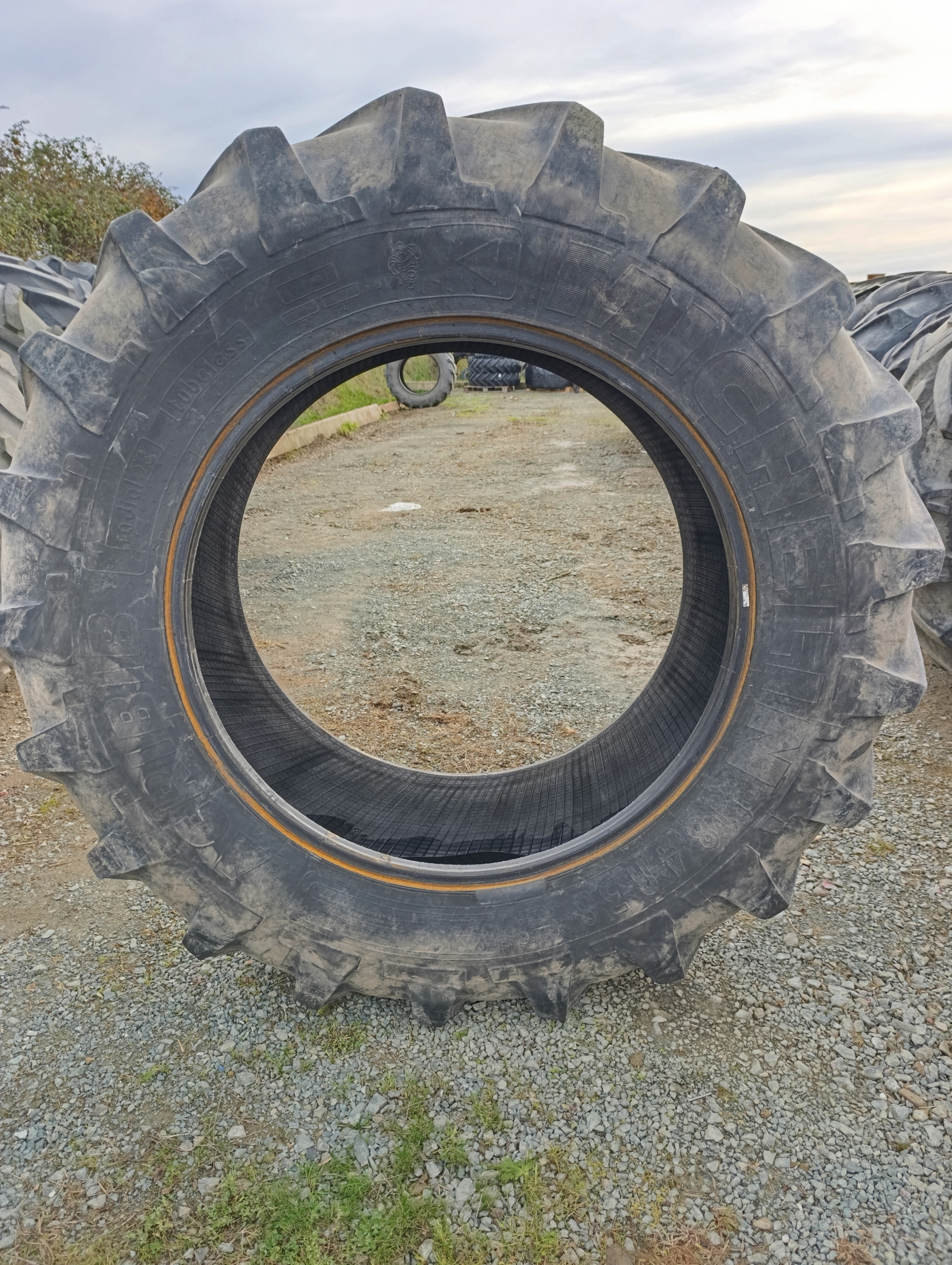 PNEU OCCASION MICHELIN 460/85/38