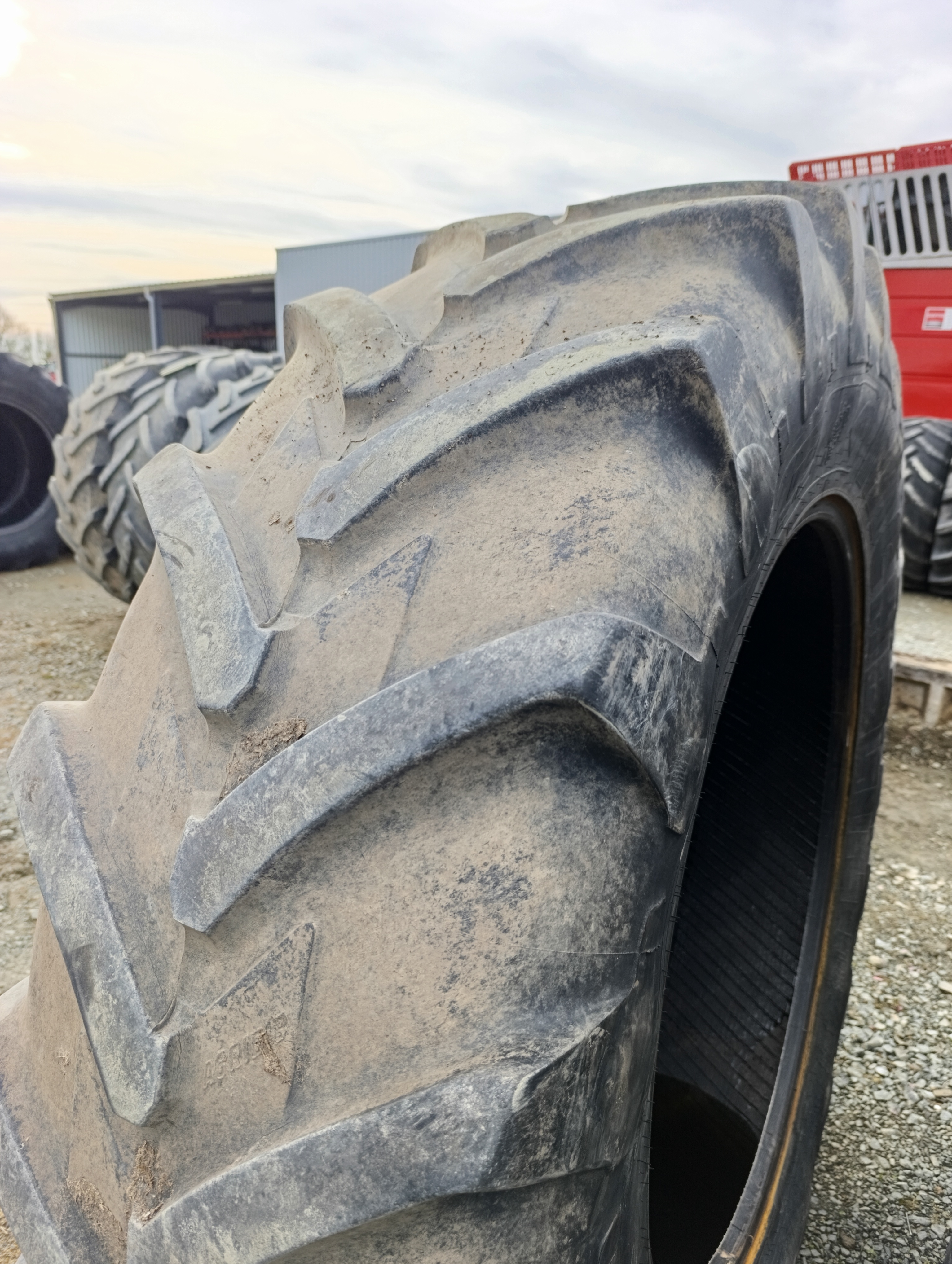 PNEU OCCASION MICHELIN 460/85/38