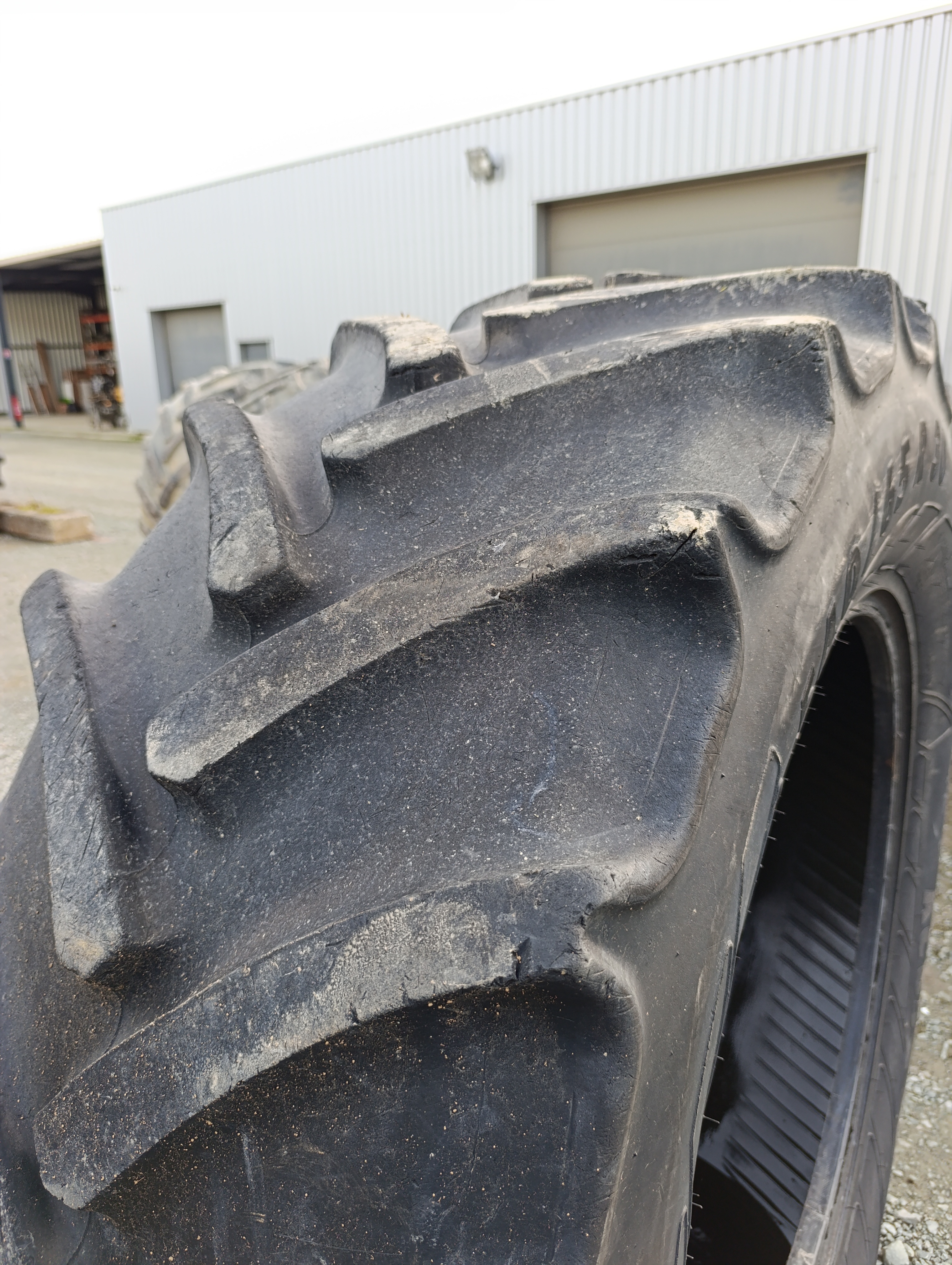 PNEU OCCASION MITAS 540/65/30