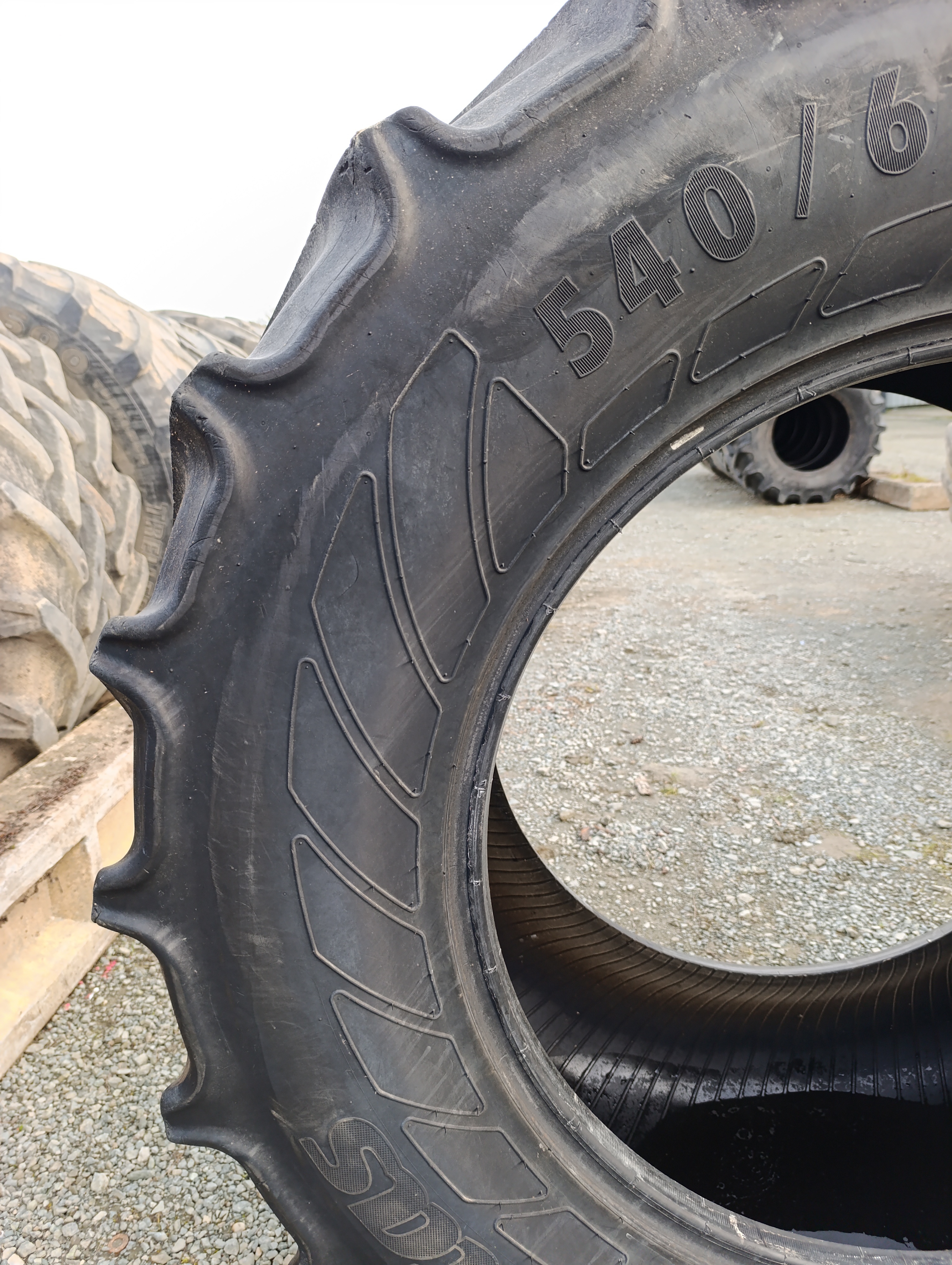 PNEU OCCASION MITAS 540/65/30