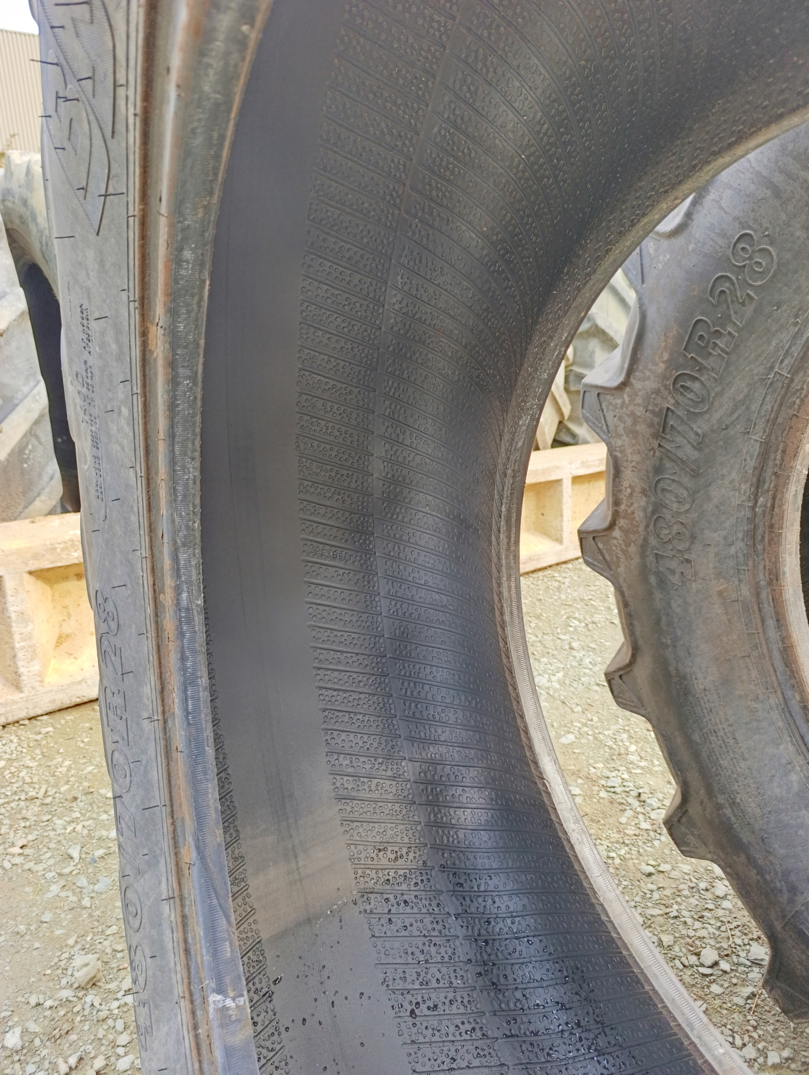 PNEU OCCASION BKT 480/70/28