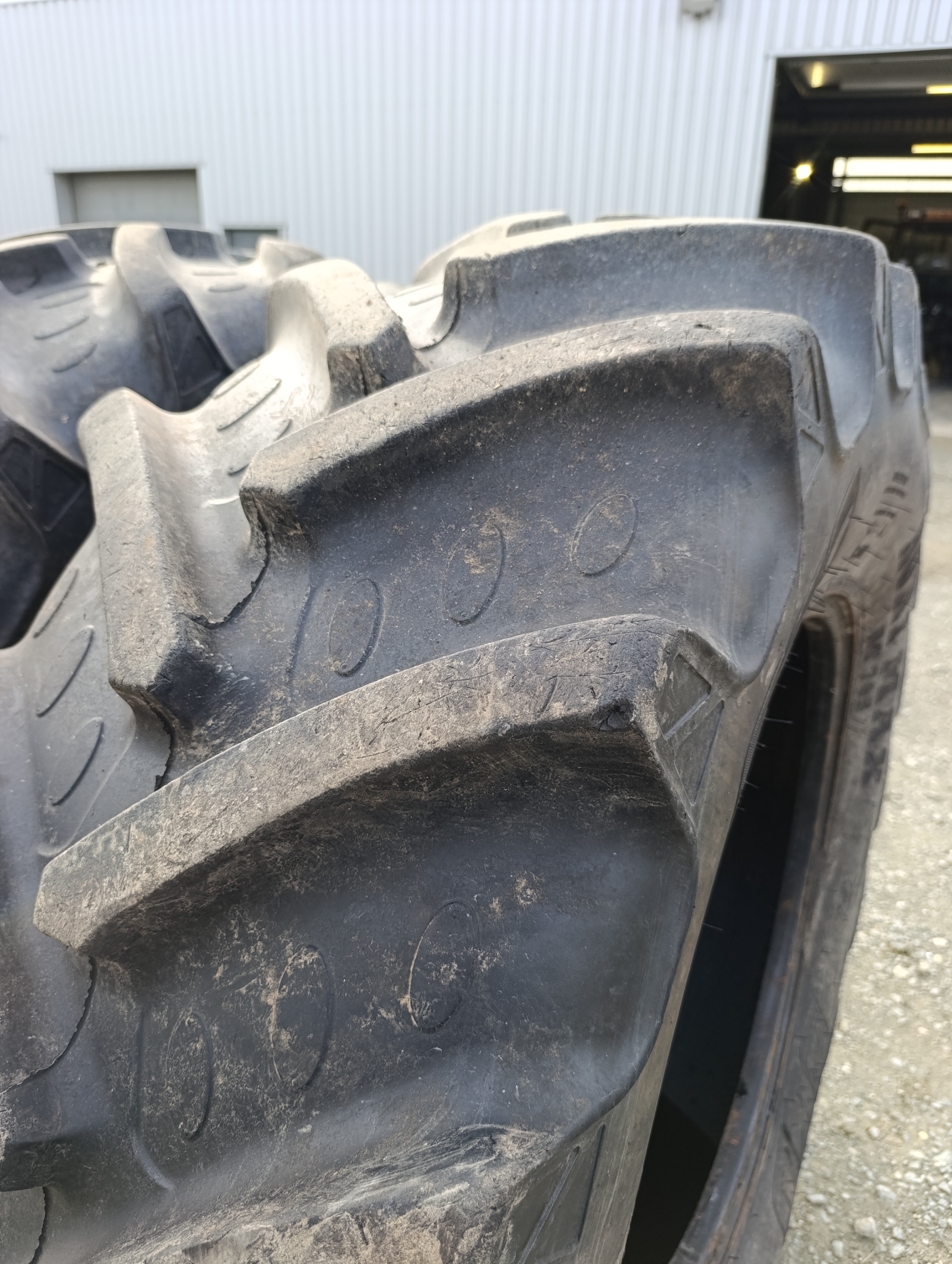 PNEU OCCASION BKT 480/70/28