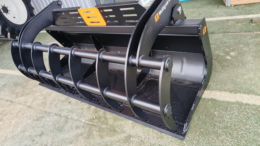 GODET GRIFFE 240CM QUICKE ATTELAGE A BOULONNER AU CHOIX