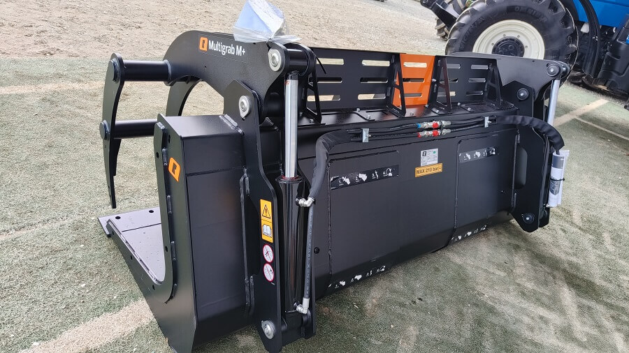 GODET GRIFFE 240CM QUICKE ATTELAGE A BOULONNER AU CHOIX