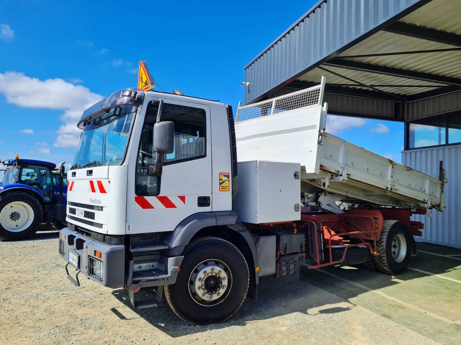 CAMION IVECO CURSOR 4x2