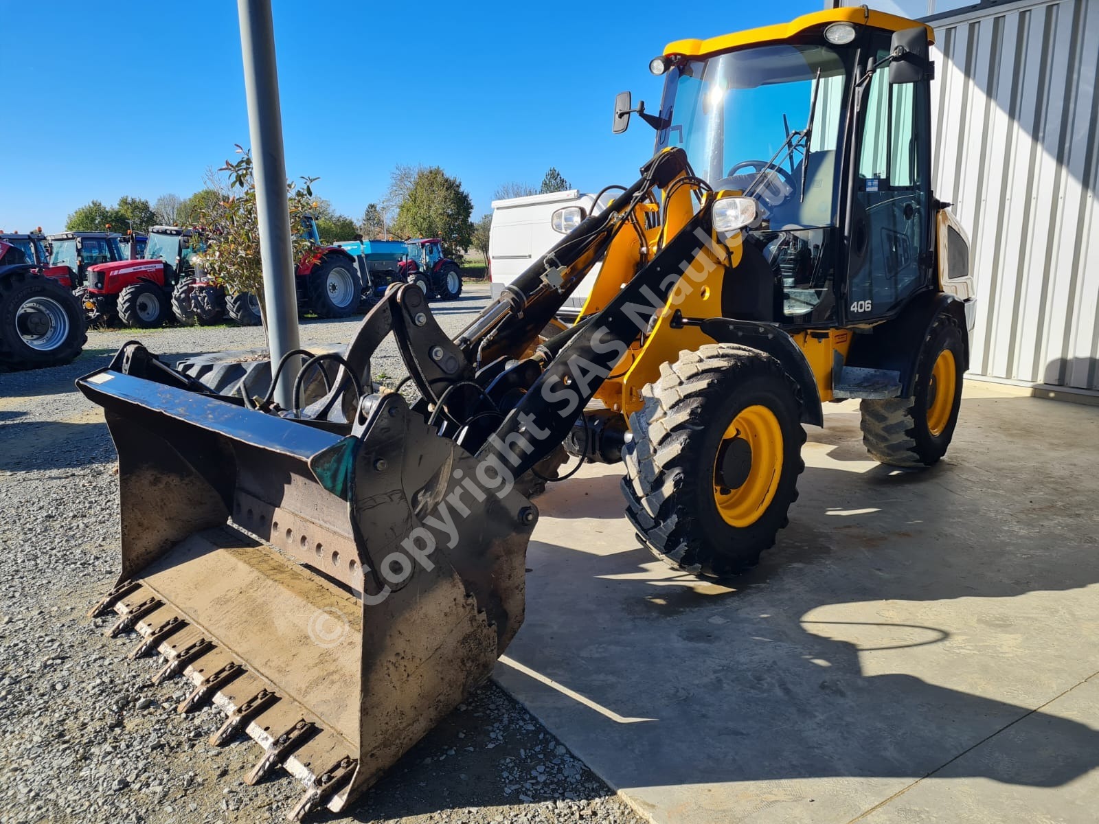 JCB 406