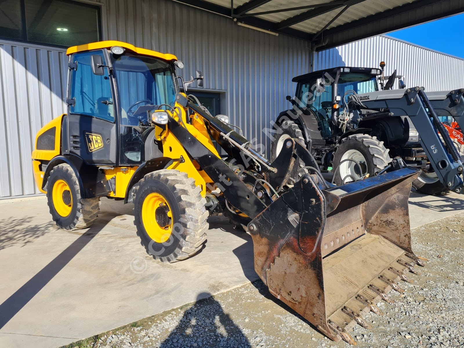 JCB 406