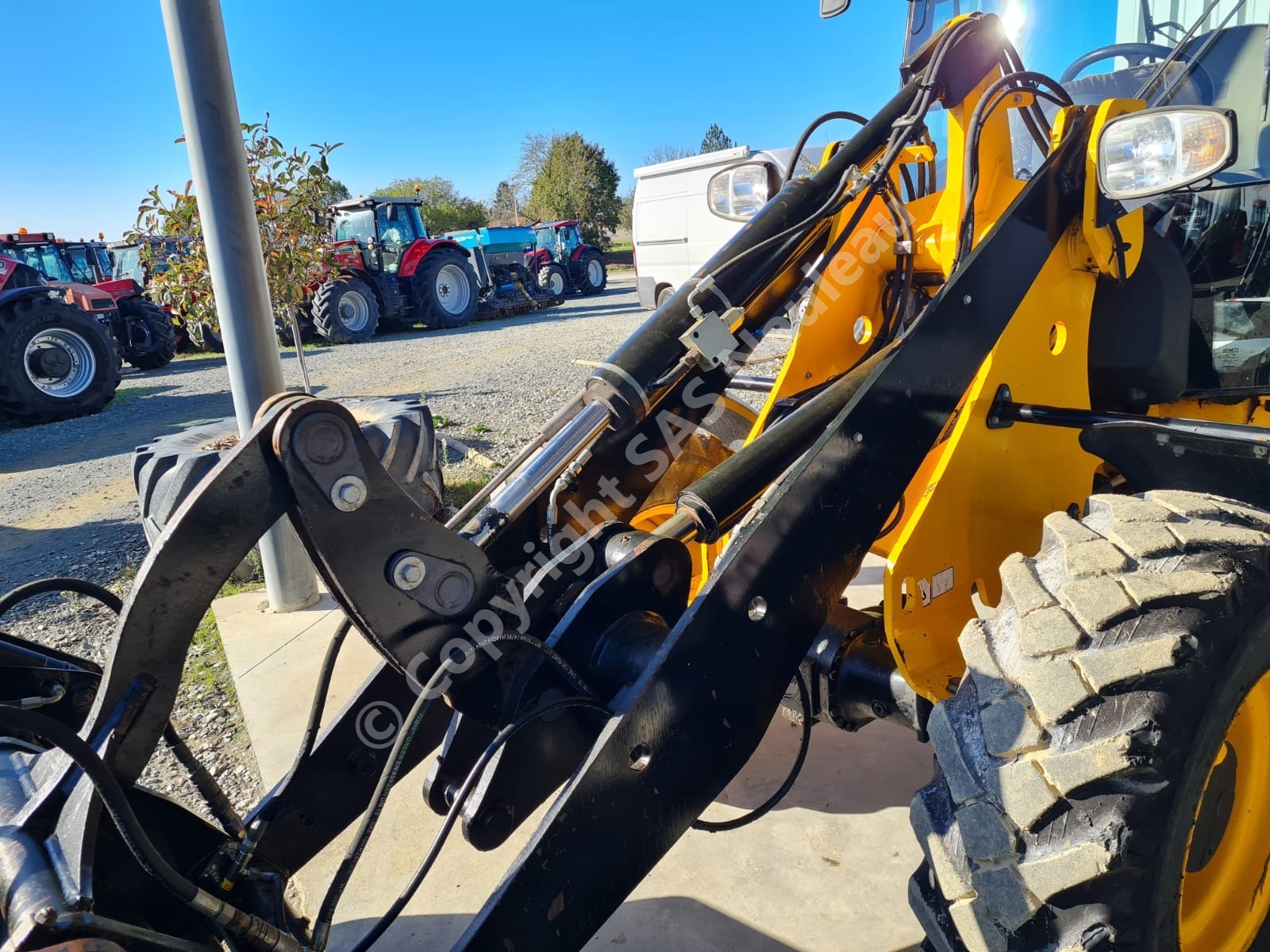 JCB 406