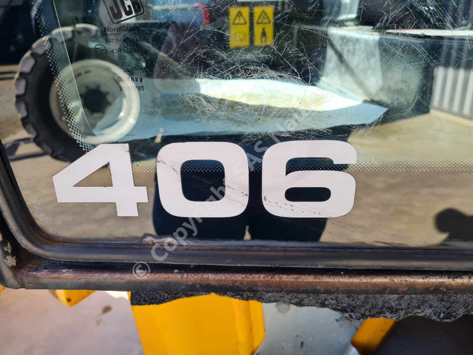 JCB 406
