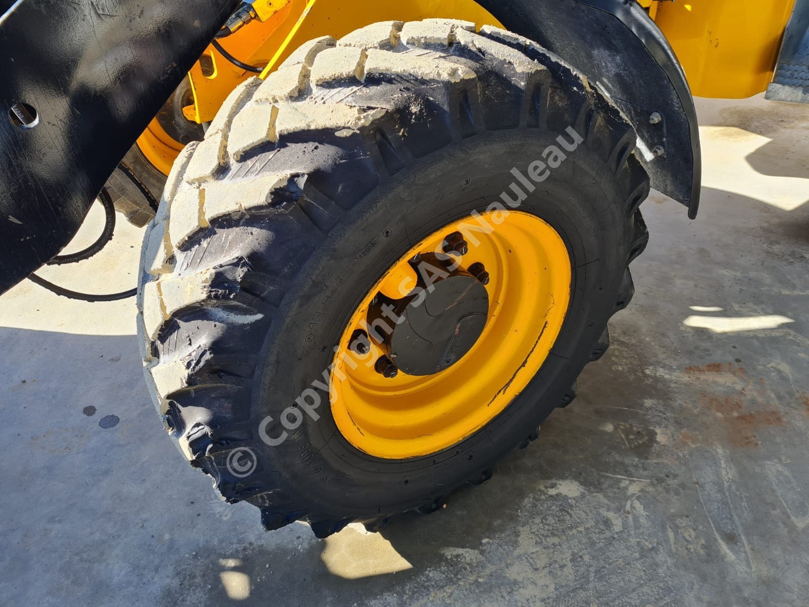 JCB 406