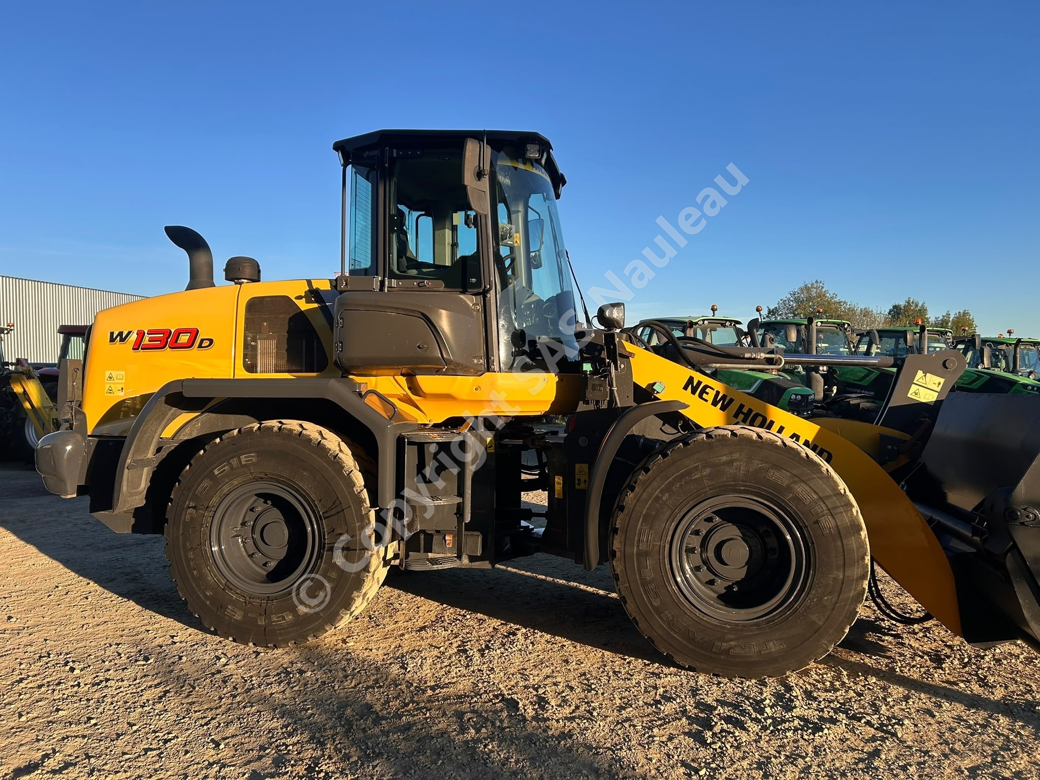 NEW HOLLAND W 130 D