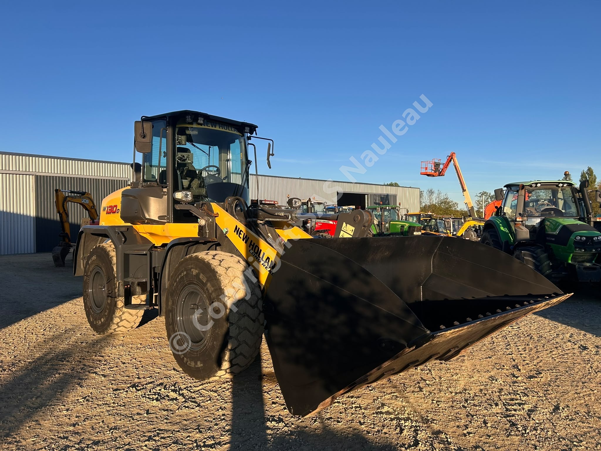 NEW HOLLAND W 130 D