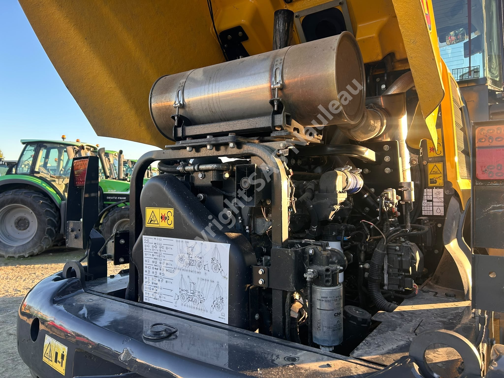 NEW HOLLAND W 130 D