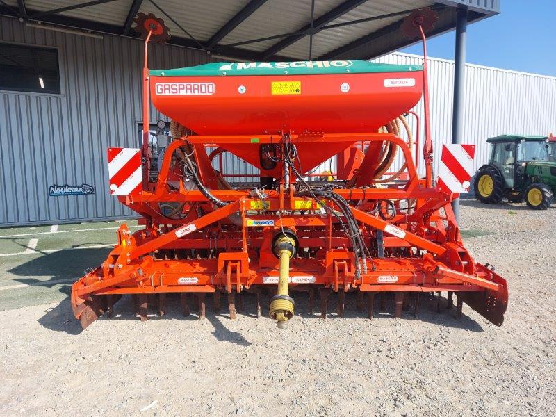 COMBINE DE SEMI MASCHIO
