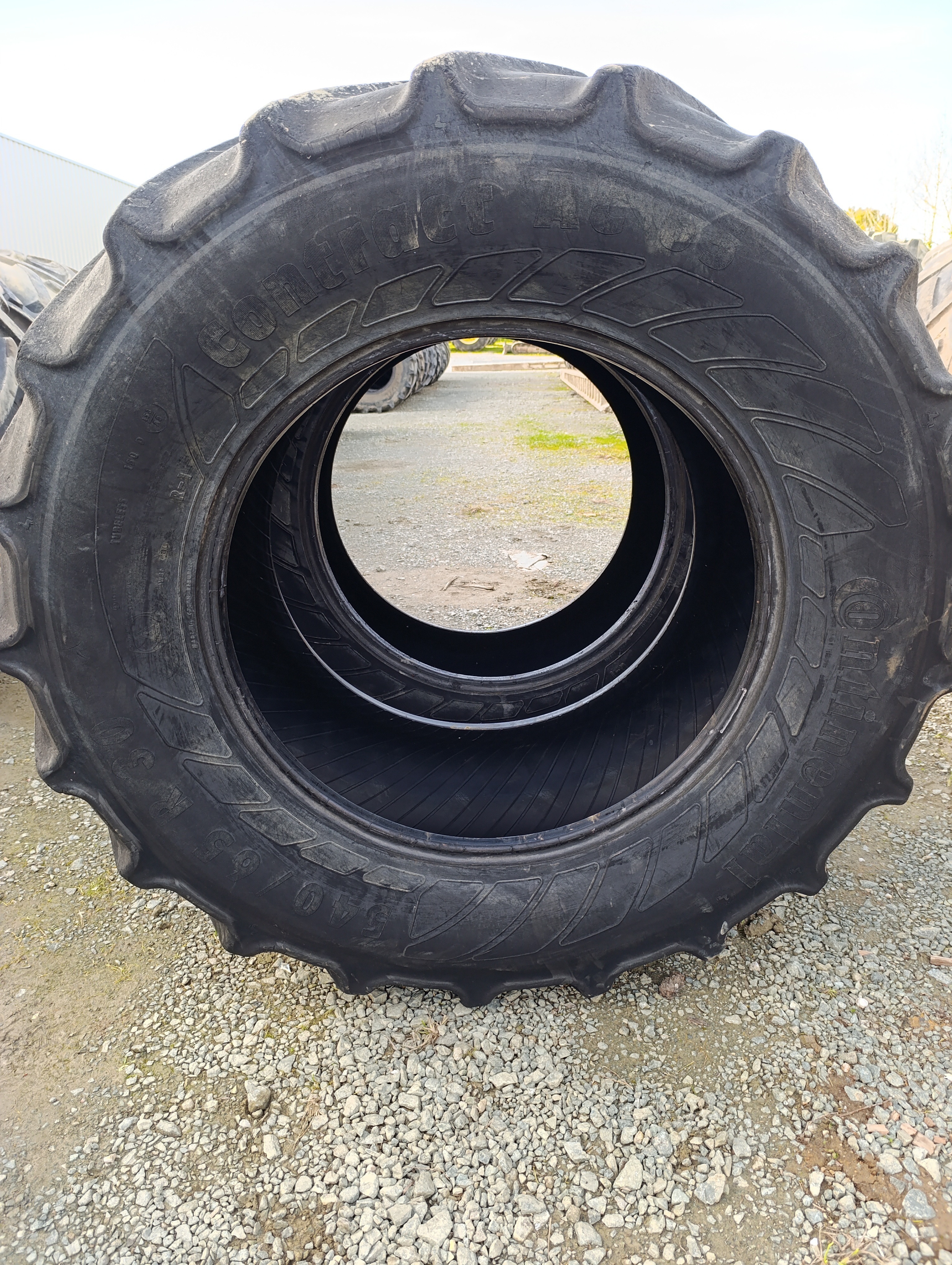 PNEU OCCASION CONTINENTAL 540/65/30