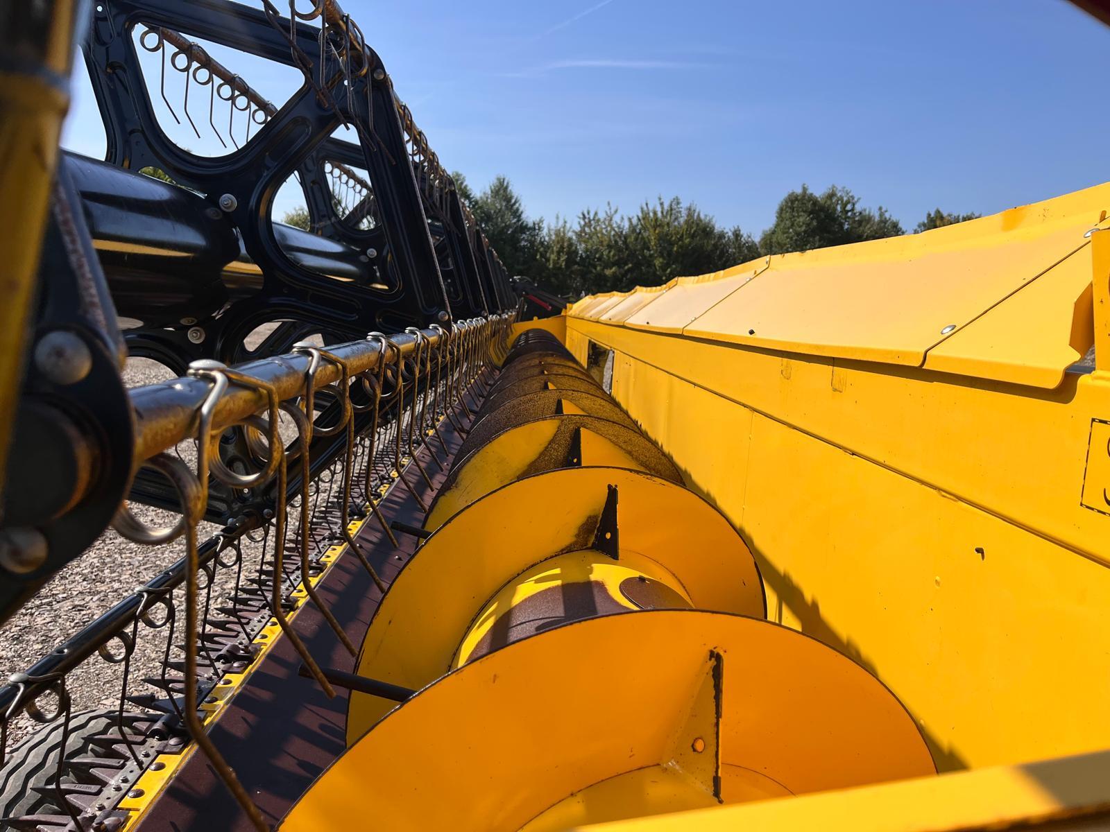 NEW HOLLAND CR 9080 ELEVATION