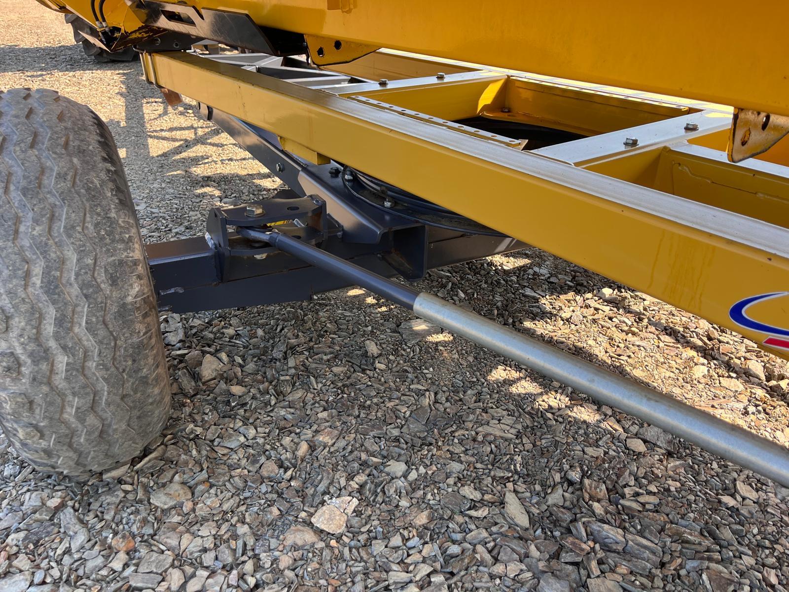 NEW HOLLAND CR 9080 ELEVATION