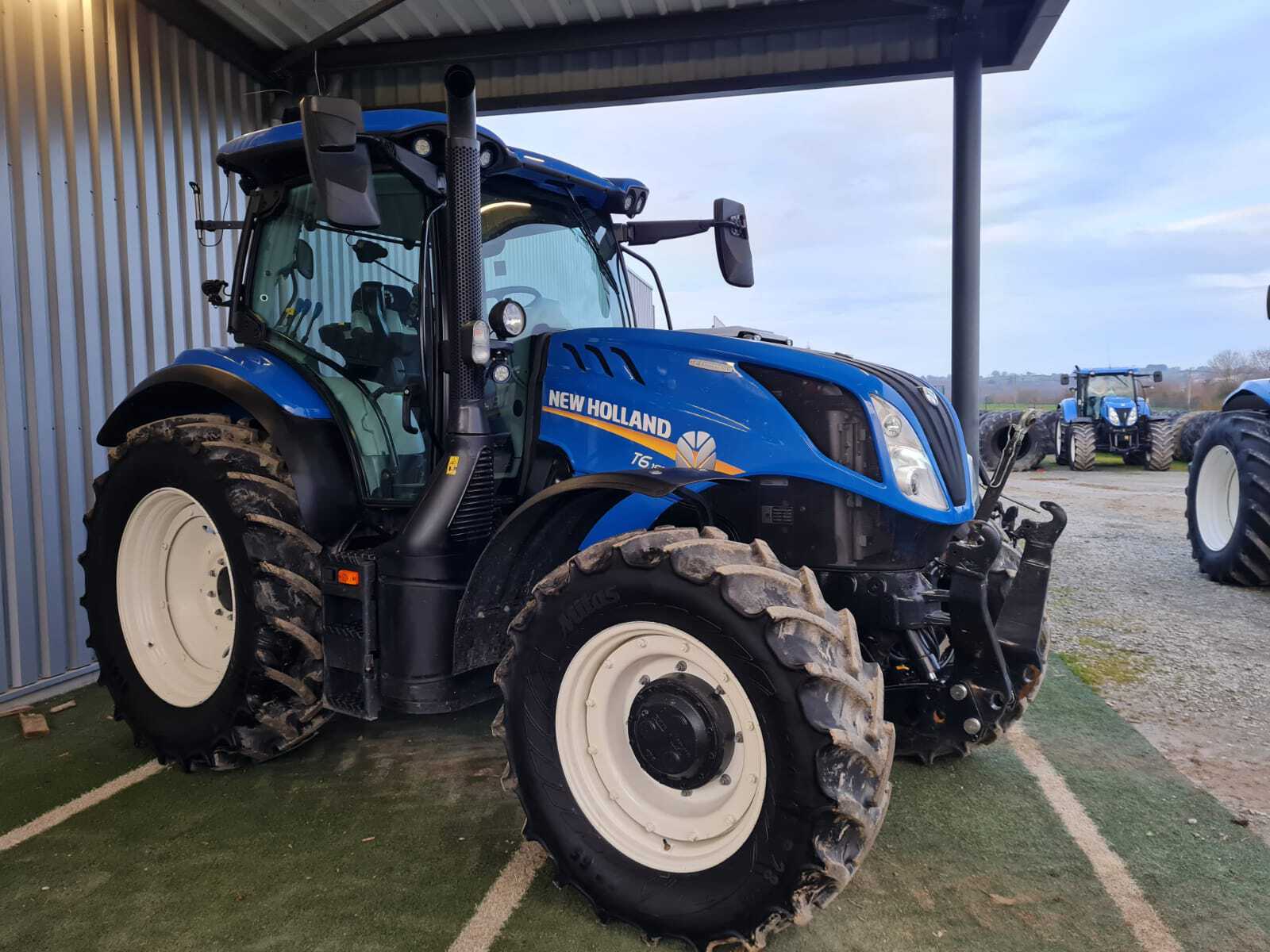 NEW HOLLAND T6.155 DC