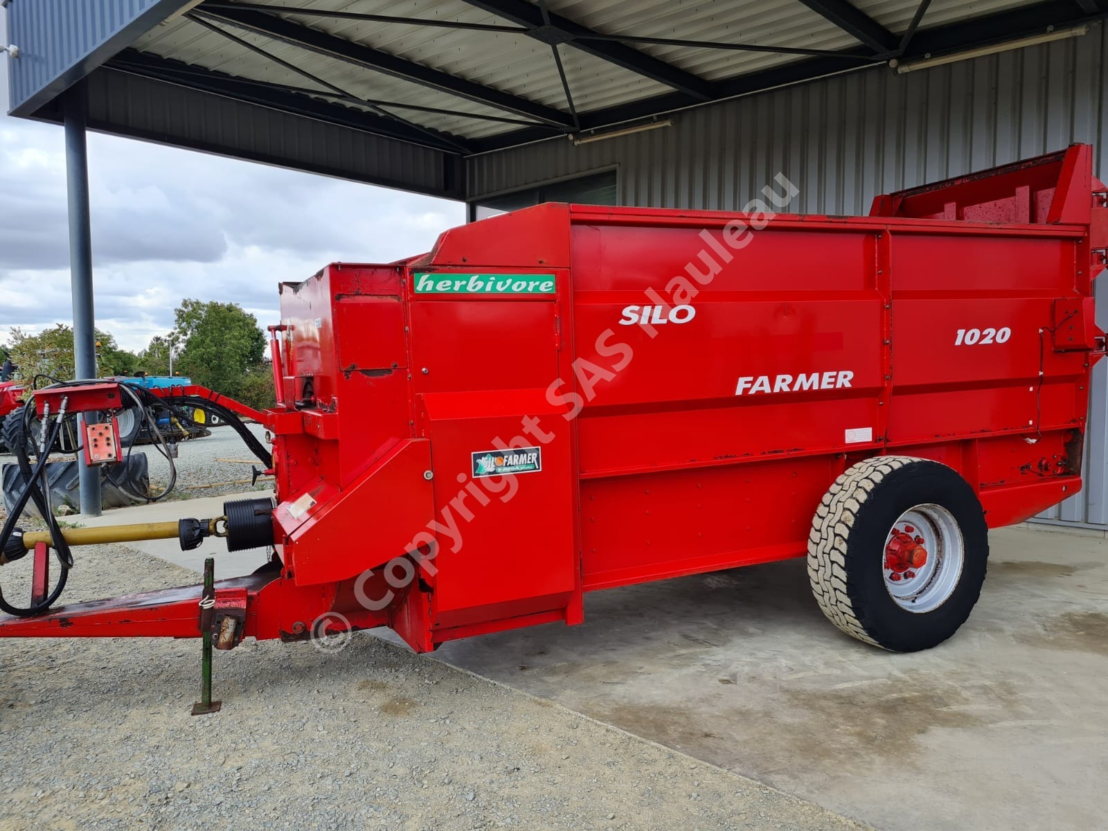 SILOFARMER HERBIVOR 1020