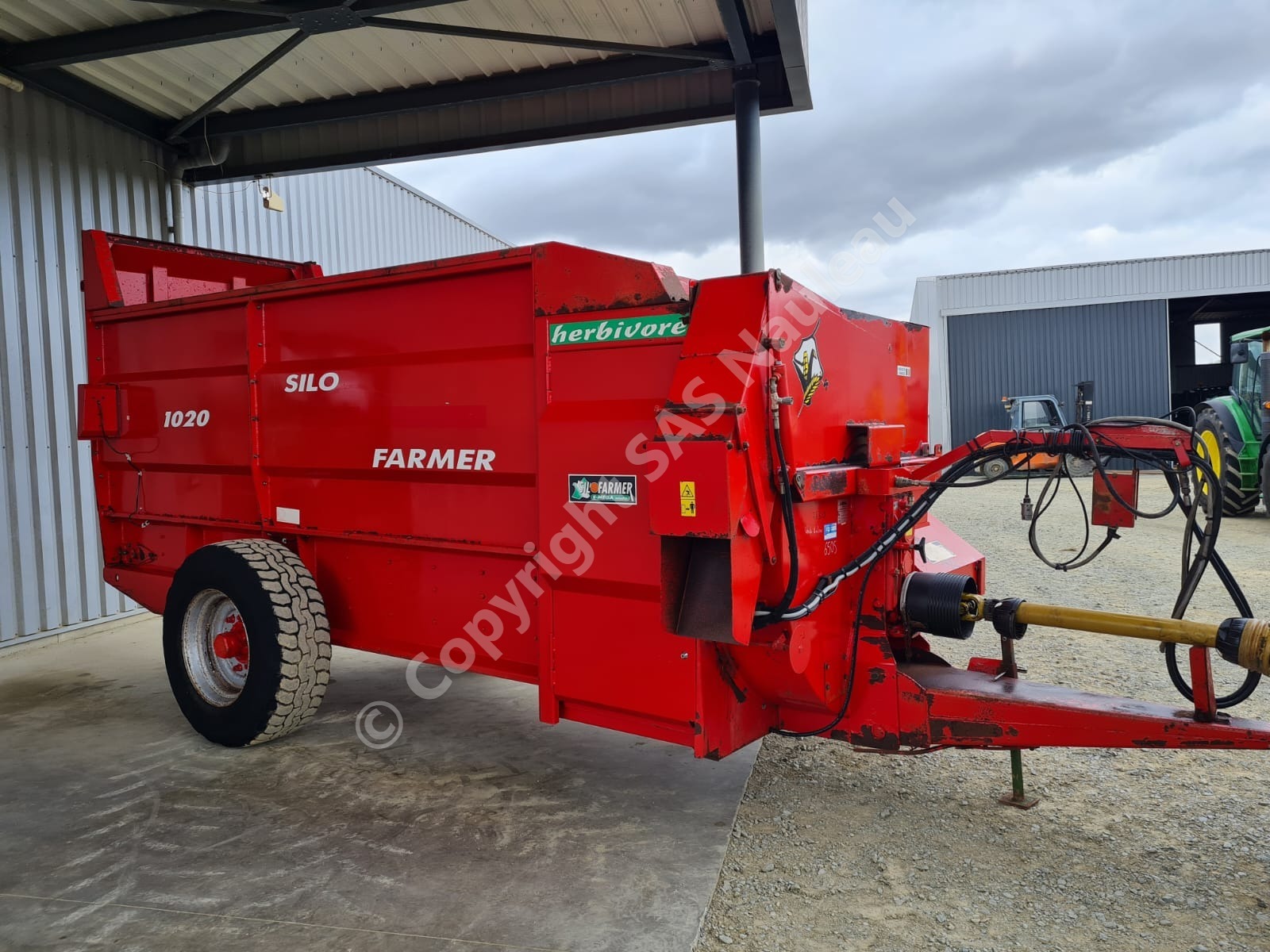 SILOFARMER HERBIVOR 1020