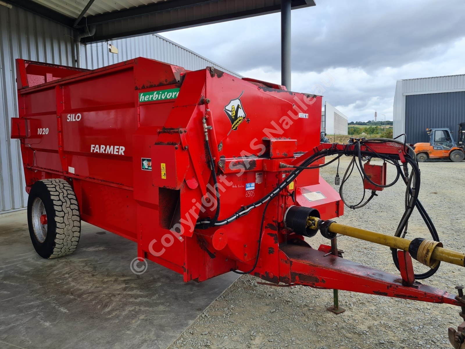SILOFARMER HERBIVOR 1020