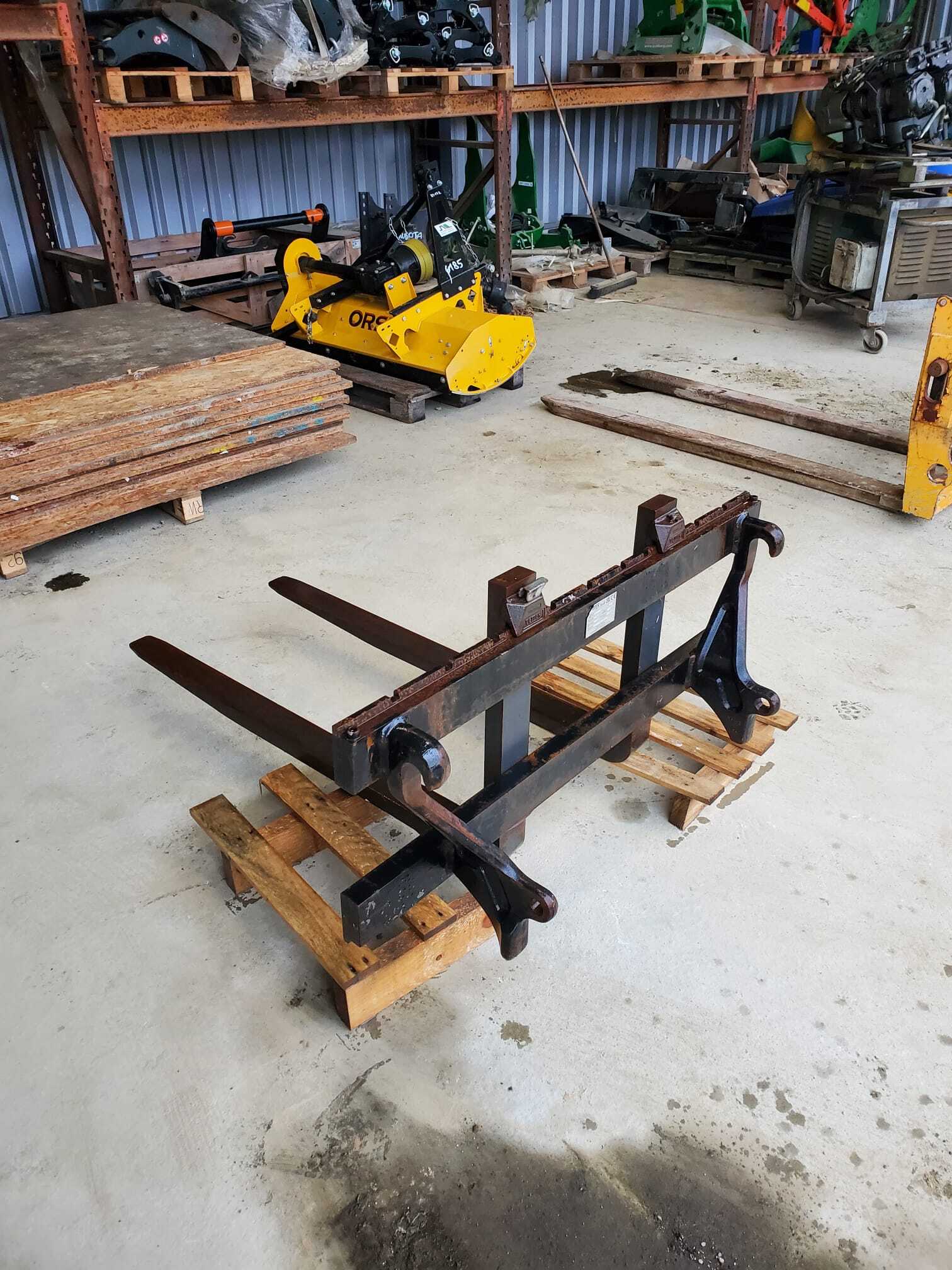 FOURCHE PALETTE  VETTER ATTELAGE EURO