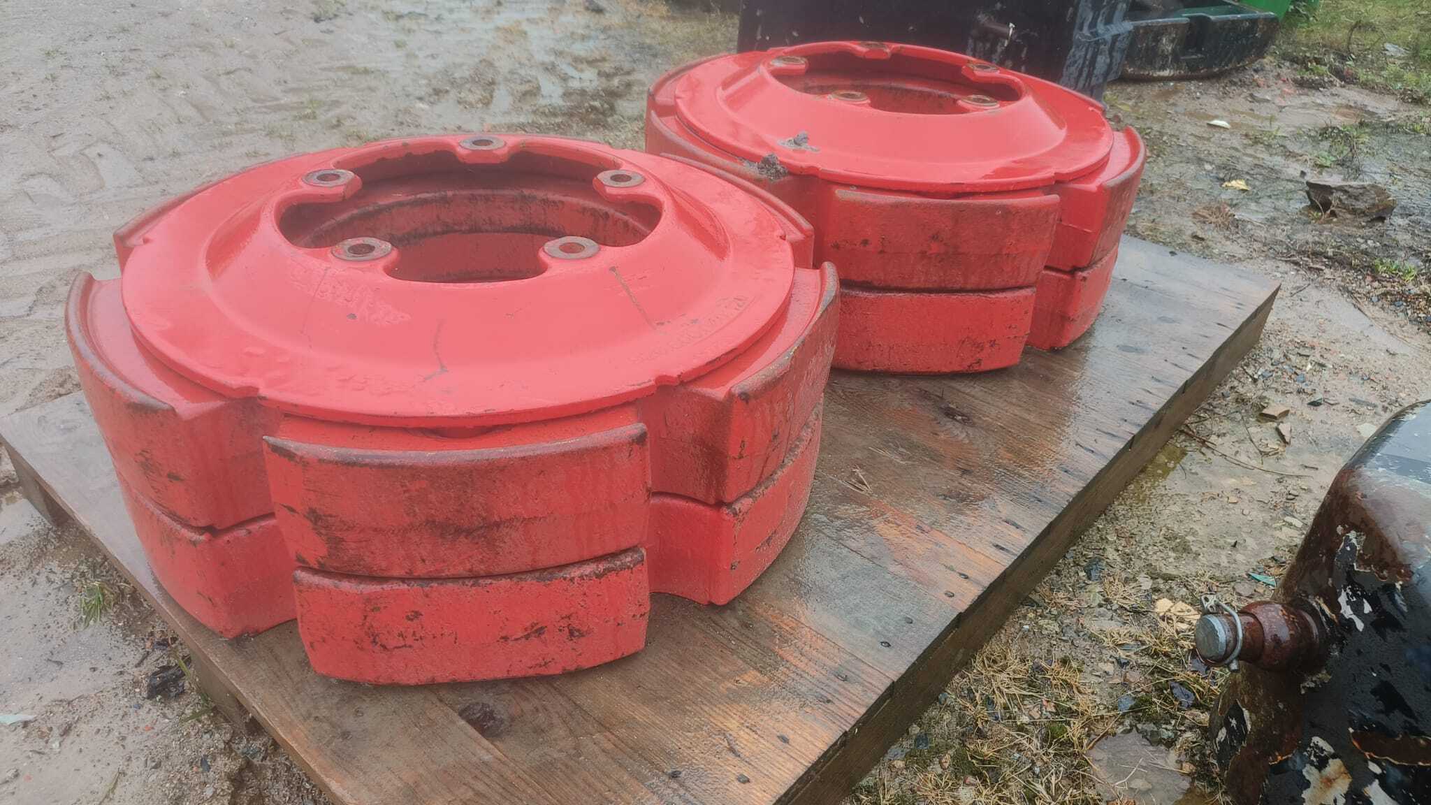 Masses Fendt 640kg par roues