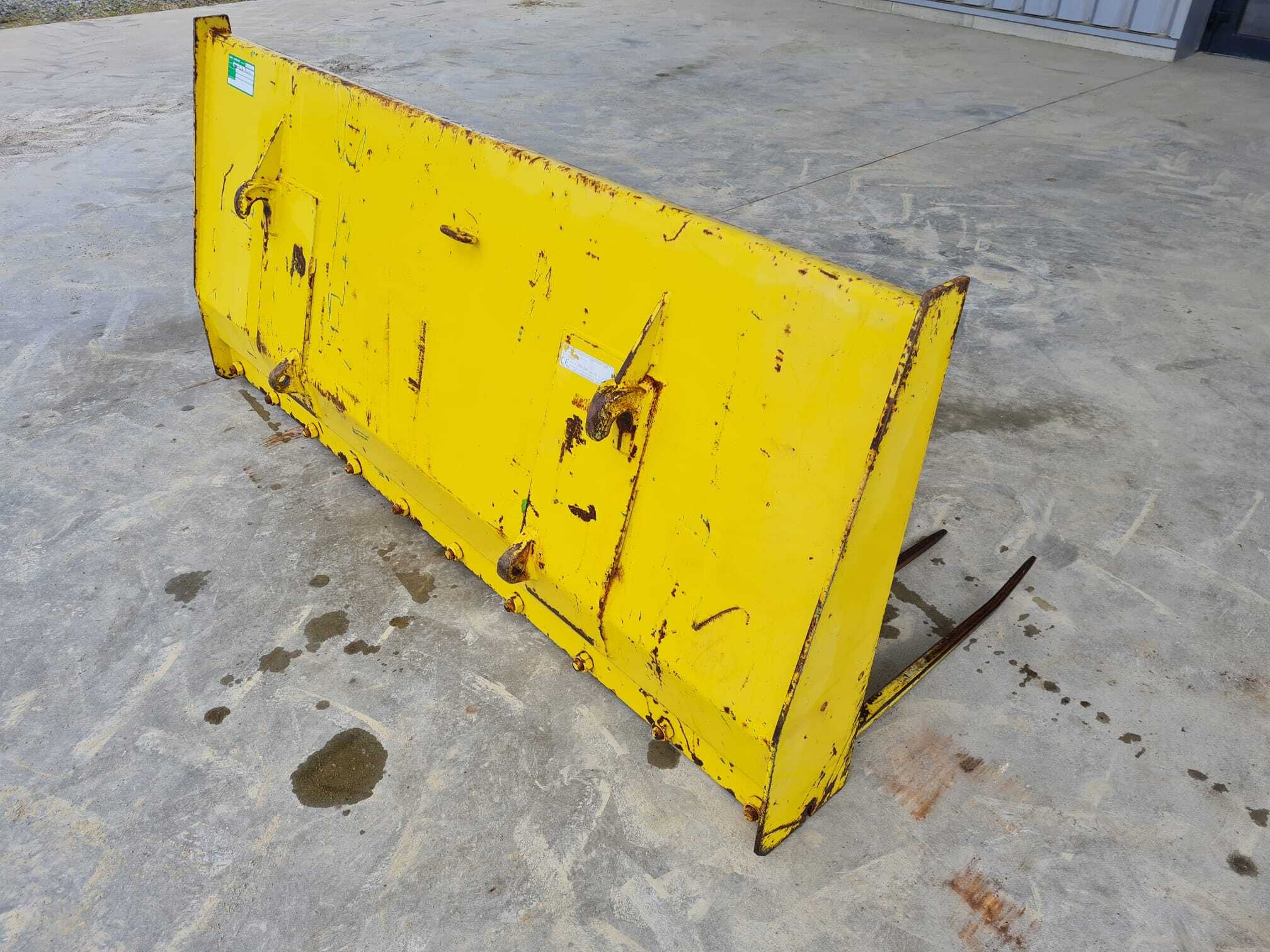 FOURCHE FUMIER STOLL 175CM ATTELAGE EURO