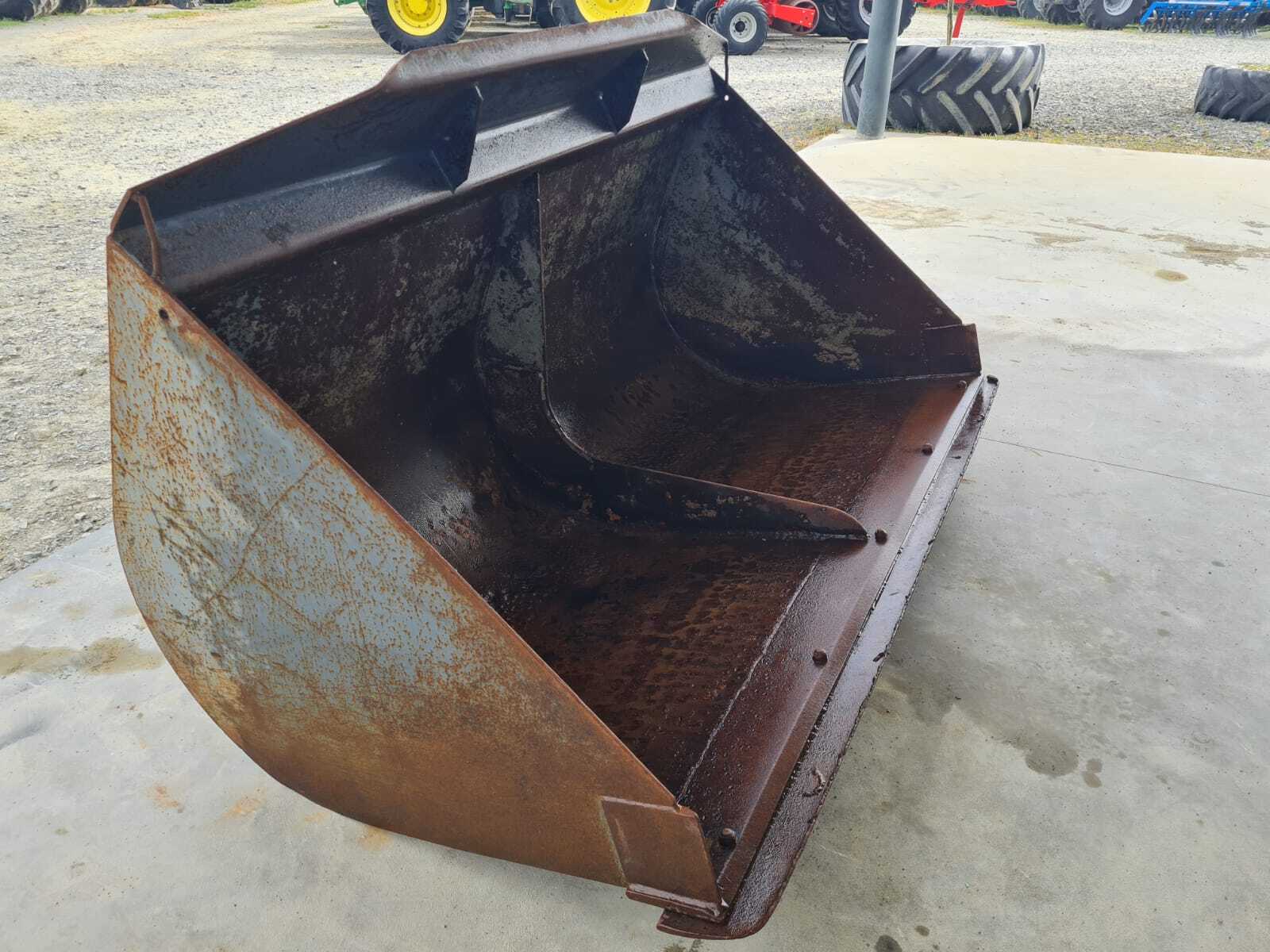 GODET GRAND VOLUME 1000L ATTELAGE MERLO