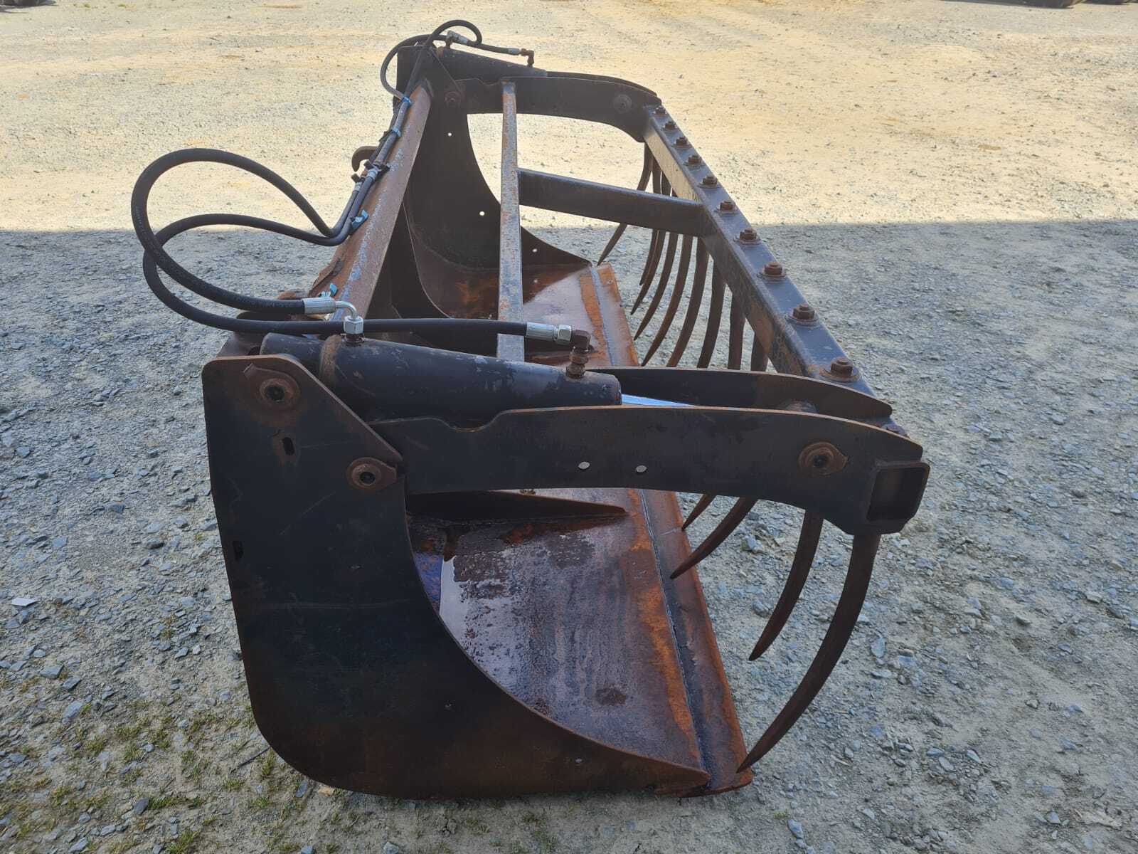 GODET GRIFFE QUICKE 230CM ATTELAGE EURO