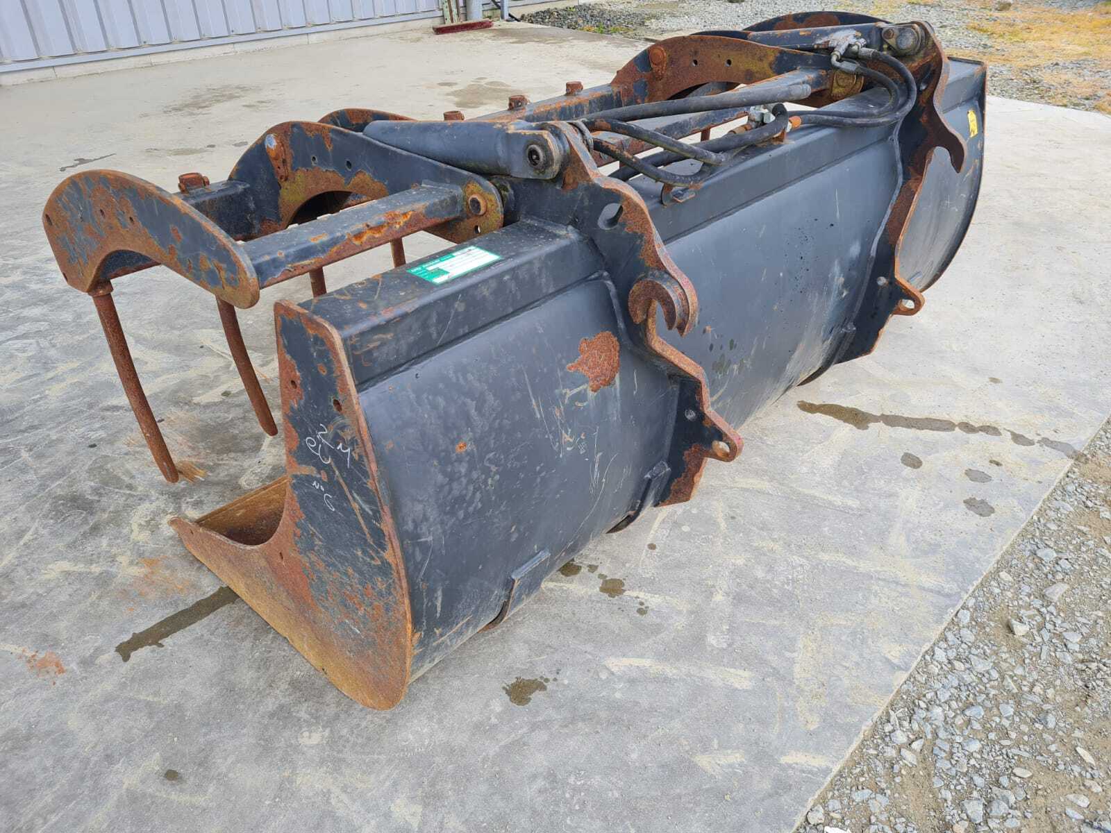 GODET MULTISERVICE MAILLEUX 200CM HIGH ATTELAGE EURO