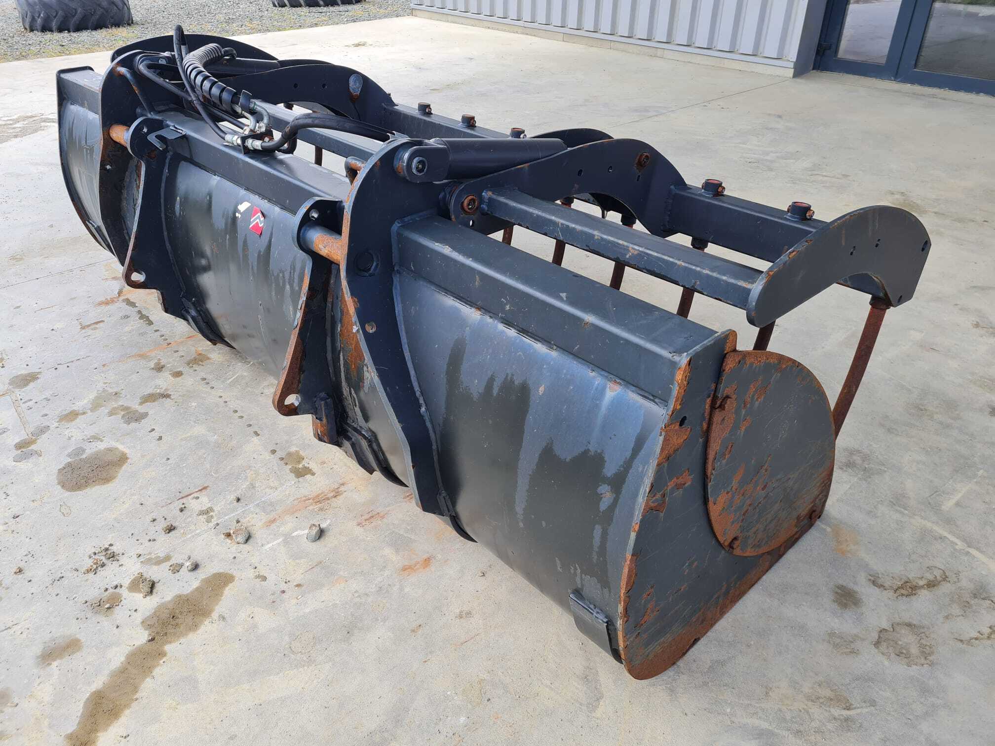 GODET GRIFFE MAILEUX 245 HIGH ATTELAGE MX