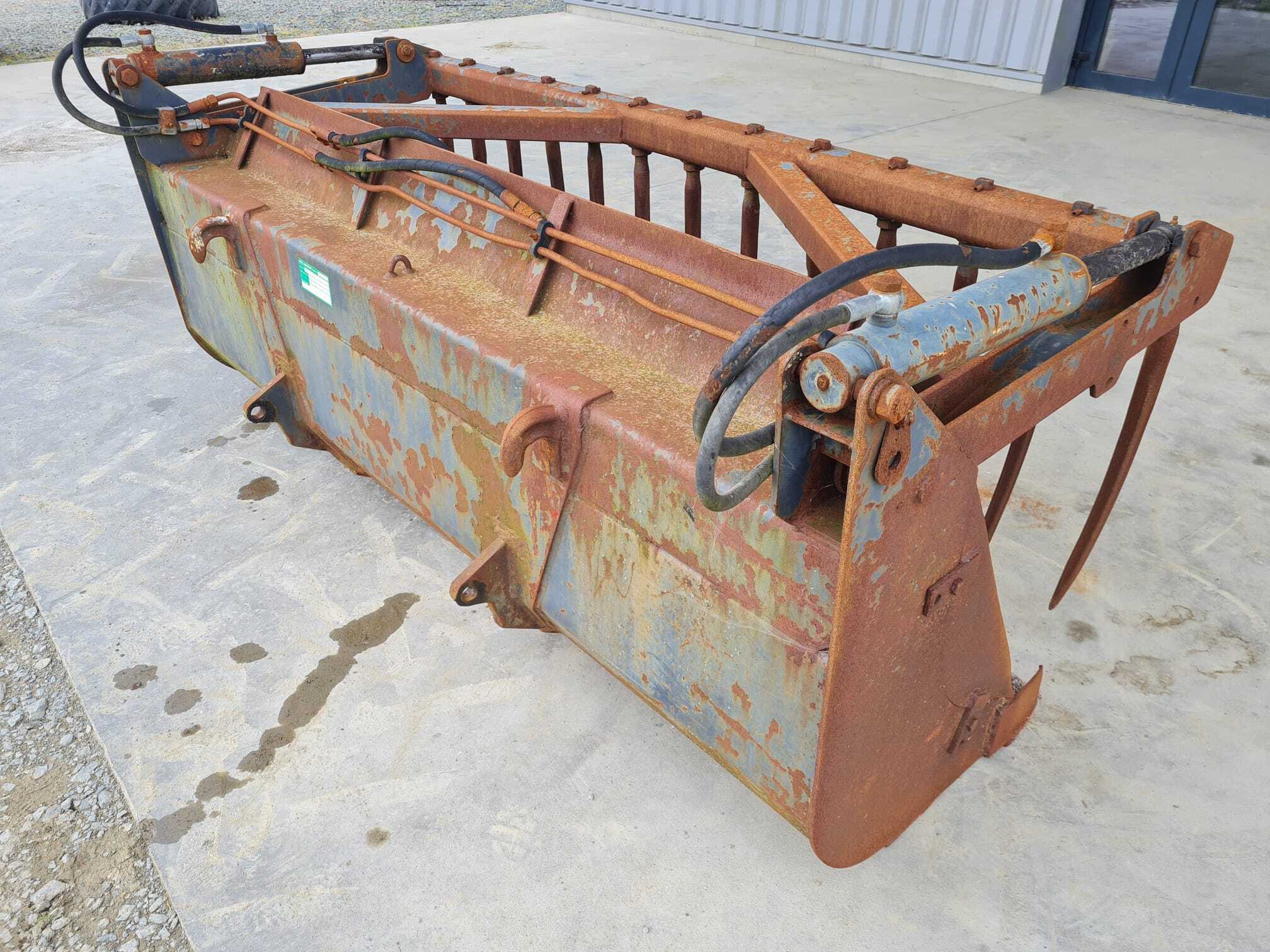 GODET GRIFFE MANIP 200CM ATTELAGE EURO