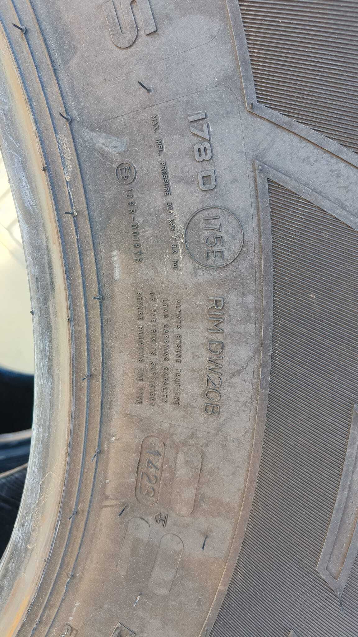 Pneus Nokian GroundKing 650/85/38 + 600/70/28