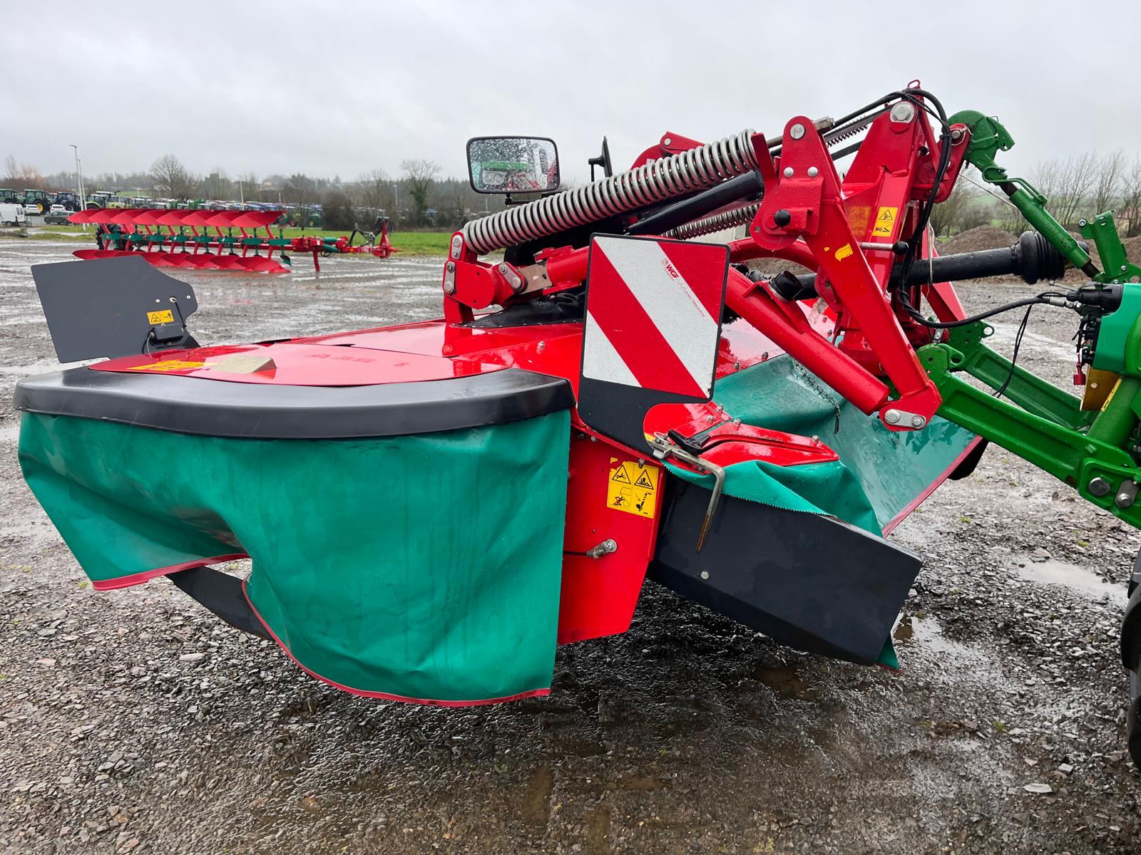 KVERNELAND 3332 FT + 5090 MT BX