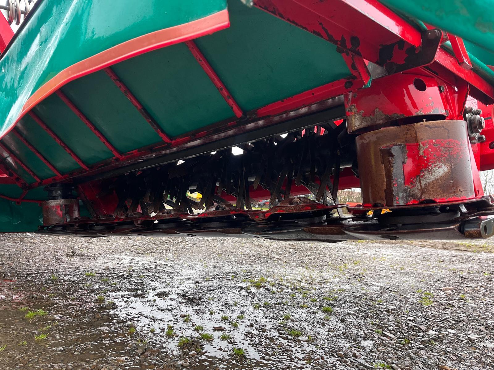 KVERNELAND 3332 FT + 5090 MT BX