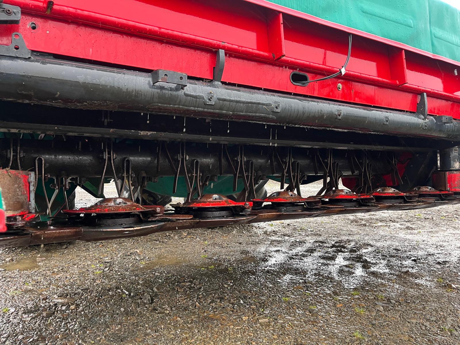 KVERNELAND 3332 FT + 5090 MT BX