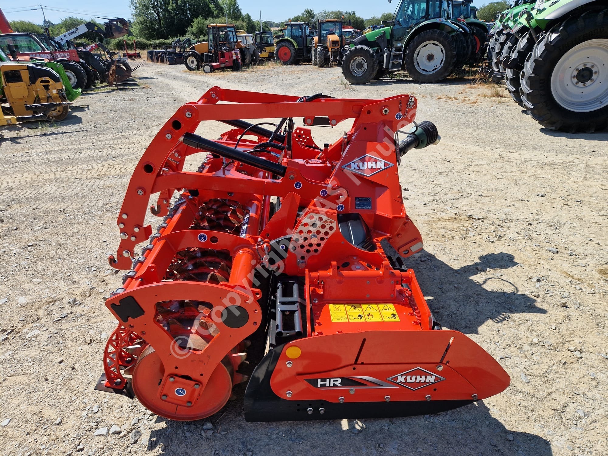 KHUN HR 3020