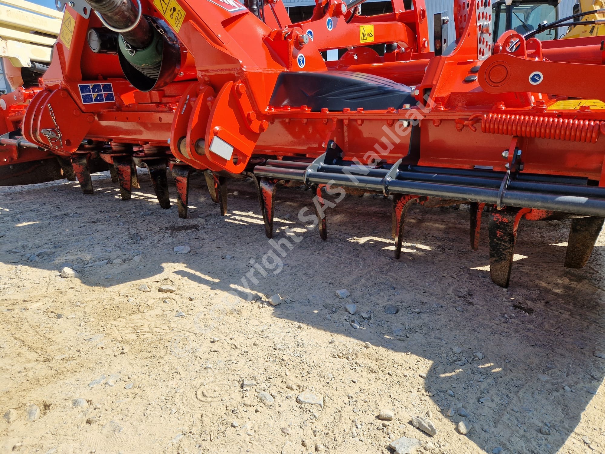 KHUN HR 3020