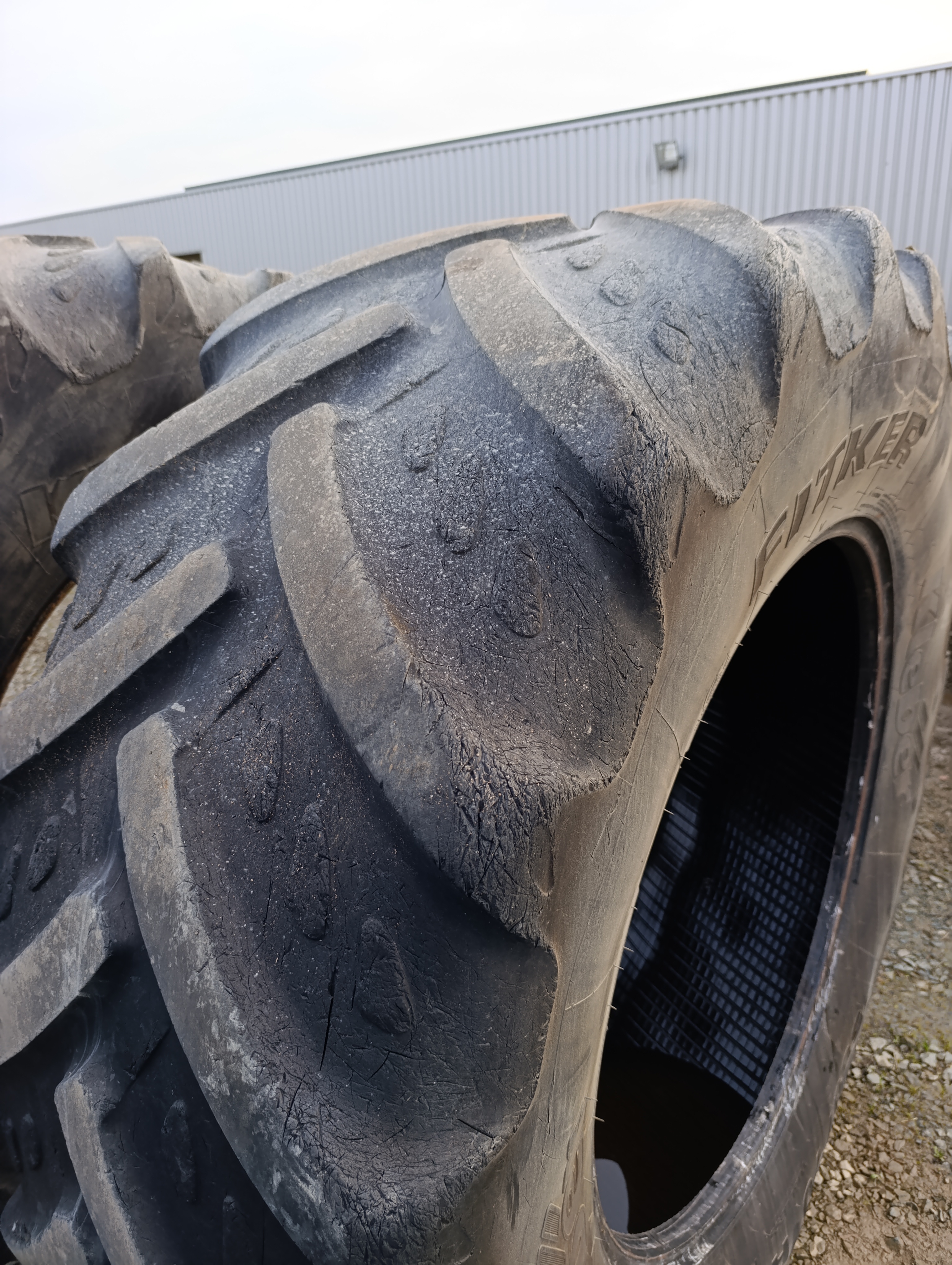 PNEU OCCASION KLEBER 580/70/38