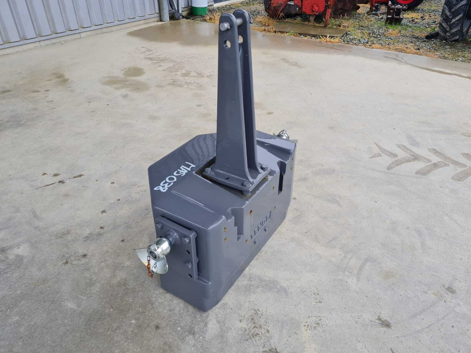 MASSE FENDT 870 KG
