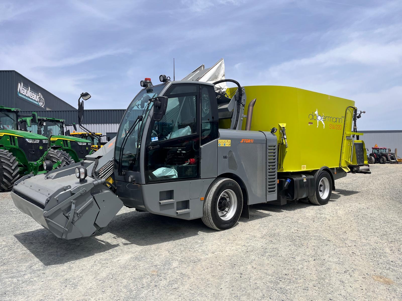 STORTI DOBERMANN SW220