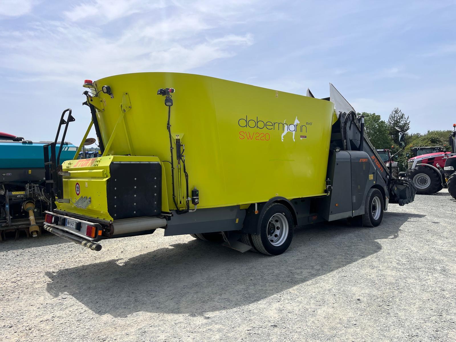 STORTI DOBERMANN SW220