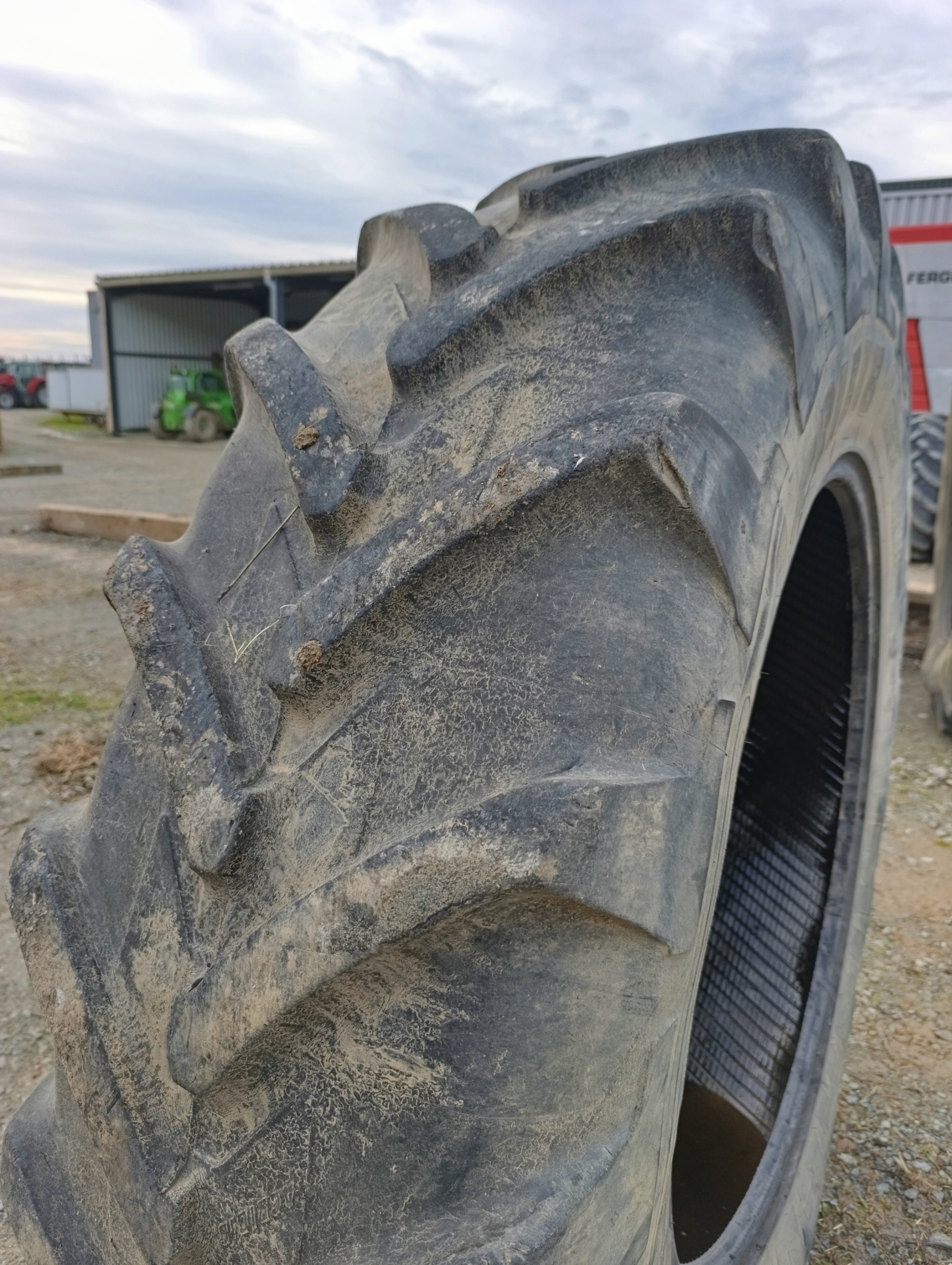 PNEU OCCASION MICHELIN 460/85/38