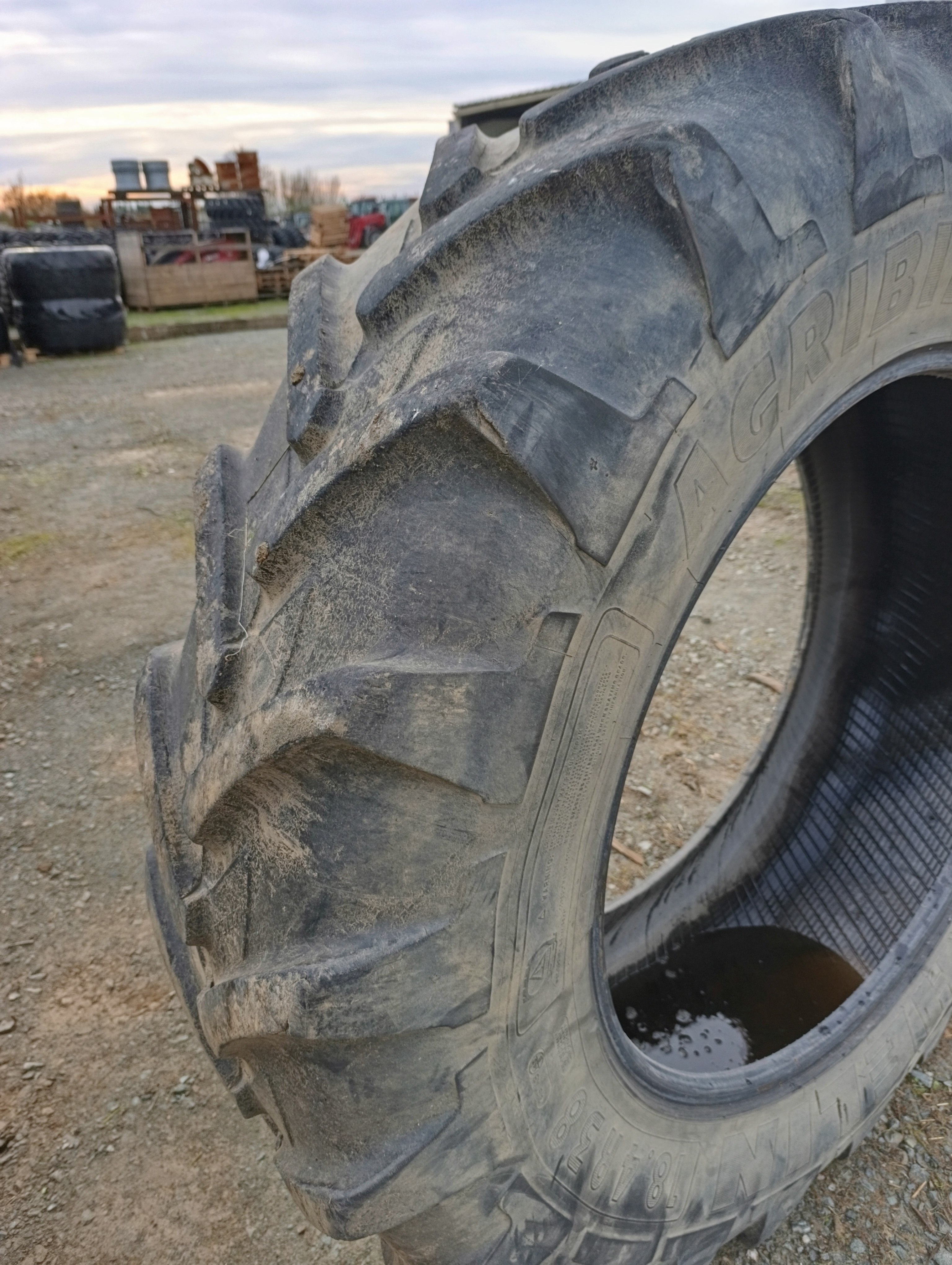 PNEU OCCASION MICHELIN 460/85/38