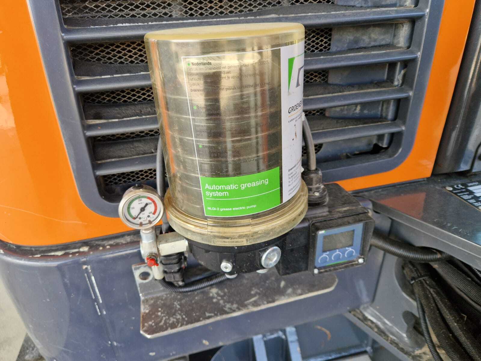 DOOSAN DX63-3