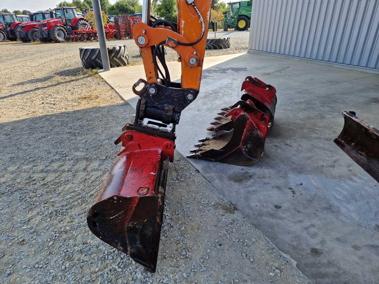 DOOSAN DX63-3