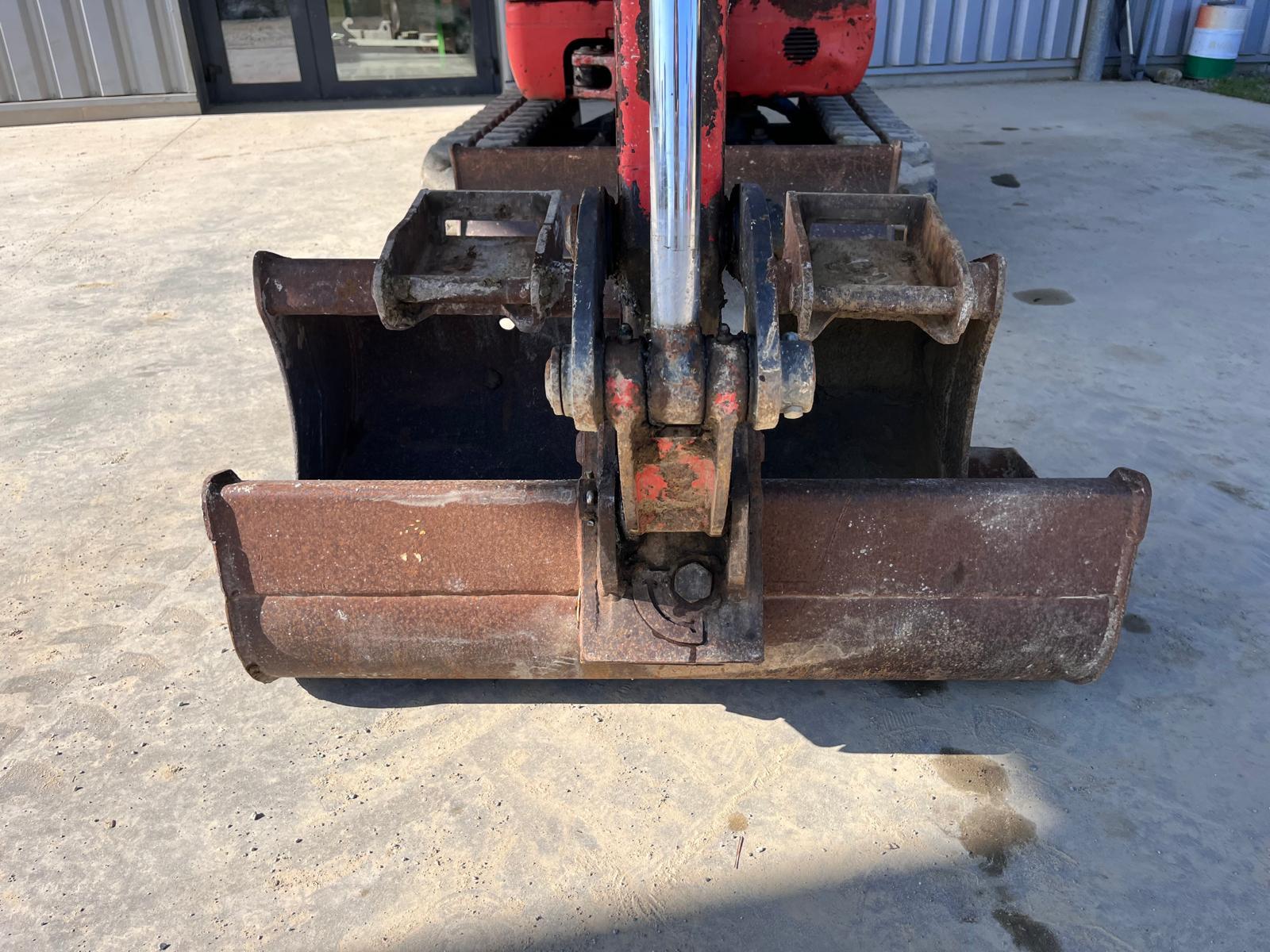 EUROCOMACH ES 180 SR