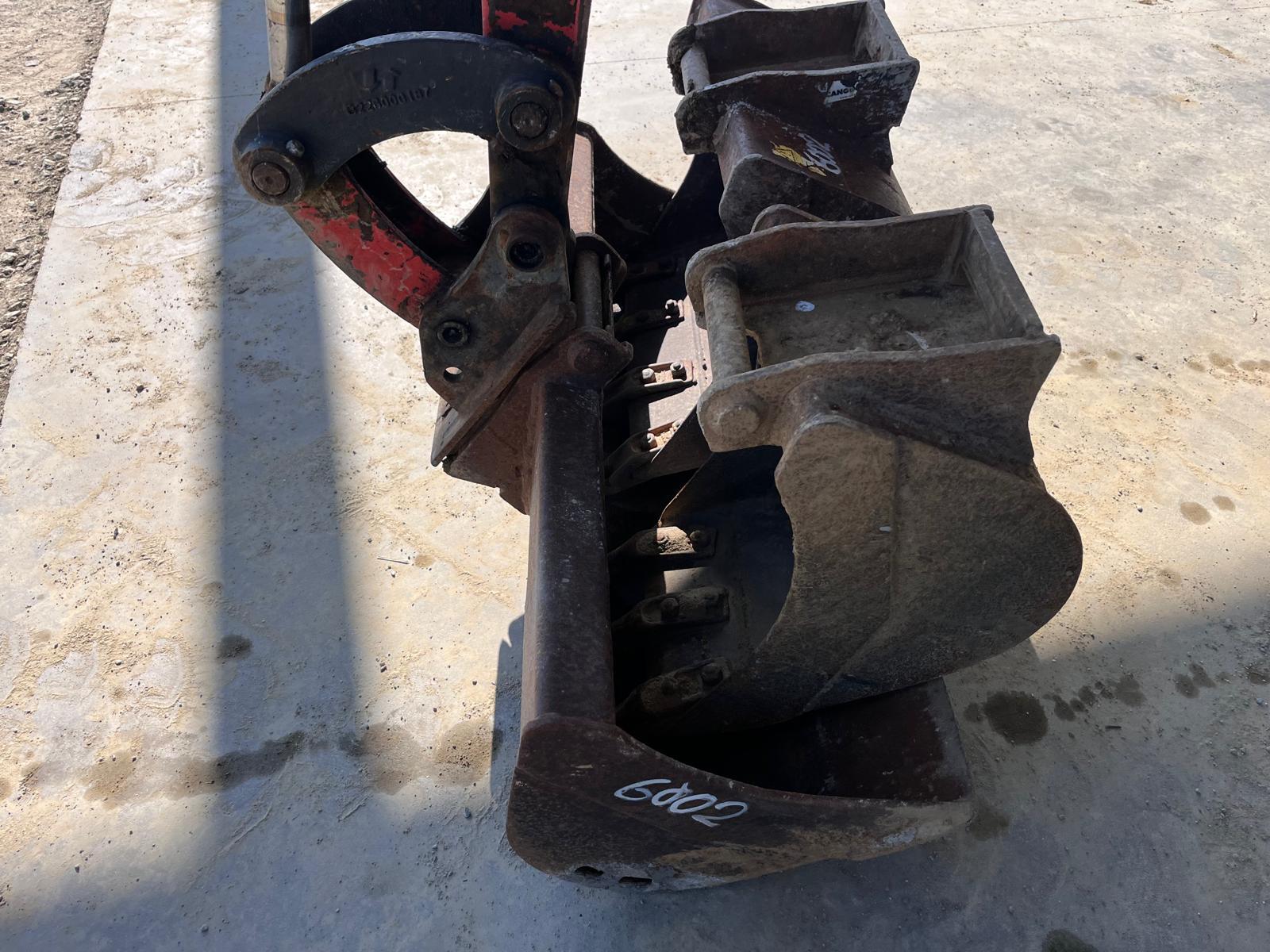 EUROCOMACH ES 180 SR